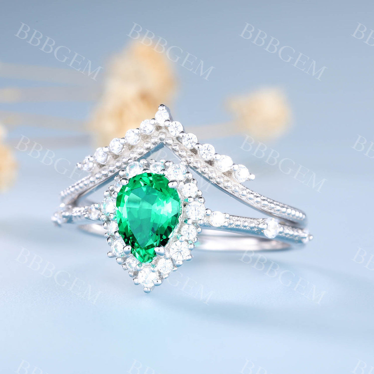 Pear Emerald Ring Set - Green Emerald Gemstone Anniversary Ring with Diamond Chevron Band - Perfect for Weddings, Engagements & Special Occasions
