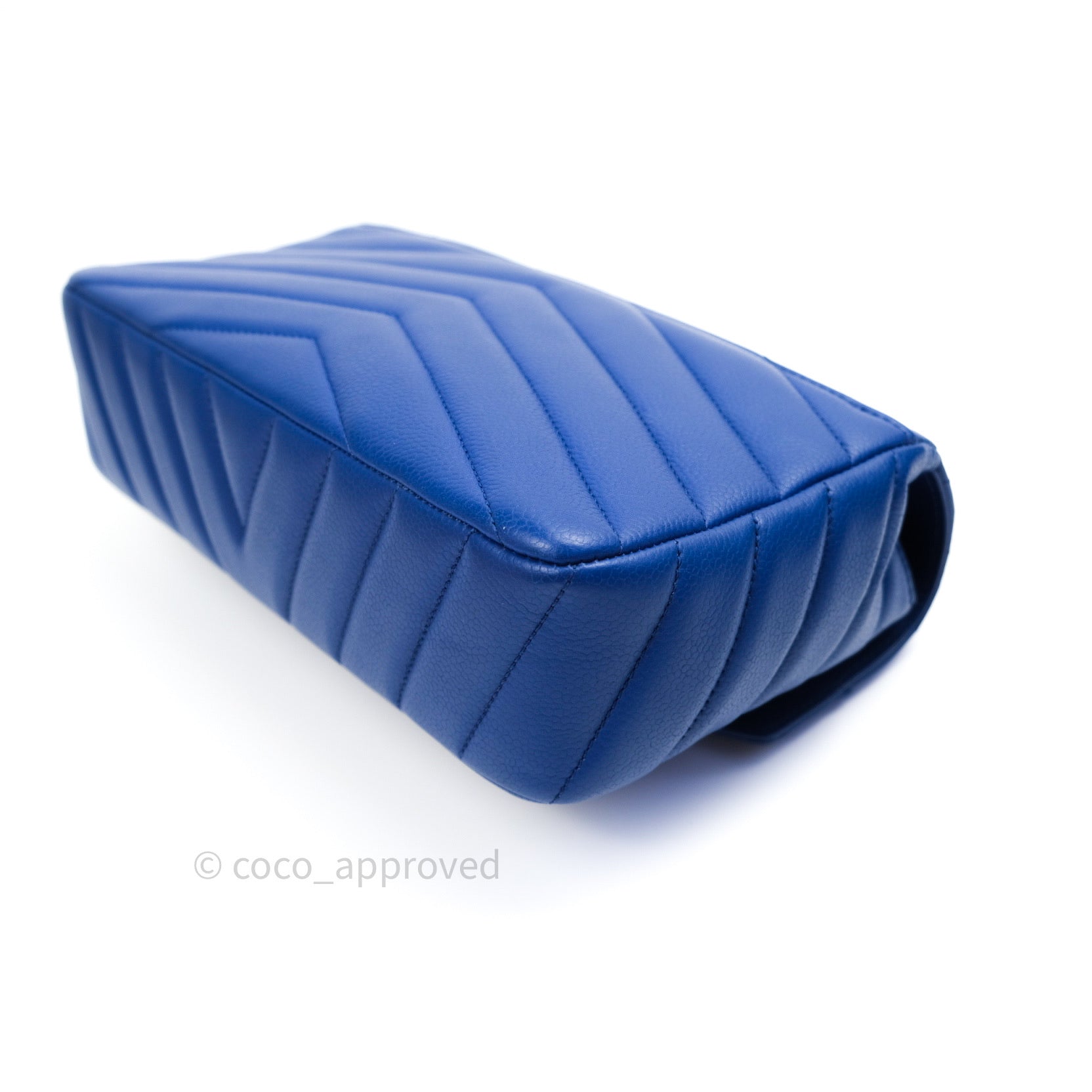 Chanel Chevron Quilted Medium Flap Bag in Blue Grained Calfskin Leather with Silver Hardware - Perfect for Evening Events & Luxury Fashion Accessories