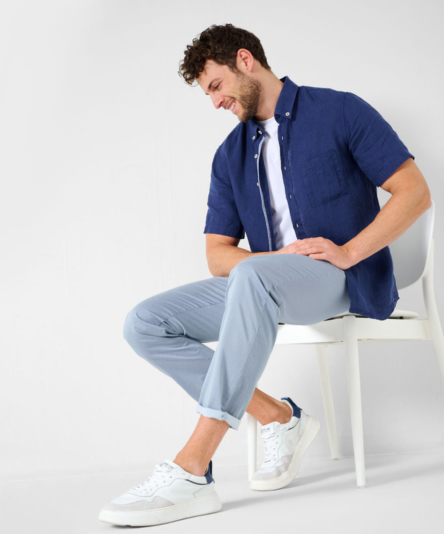 BRAX Men's Dusty Blue Solid 5-Pocket Cooper Jeans - Comfortable Slim Fit Denim Pants for Casual Wear & Everyday Style