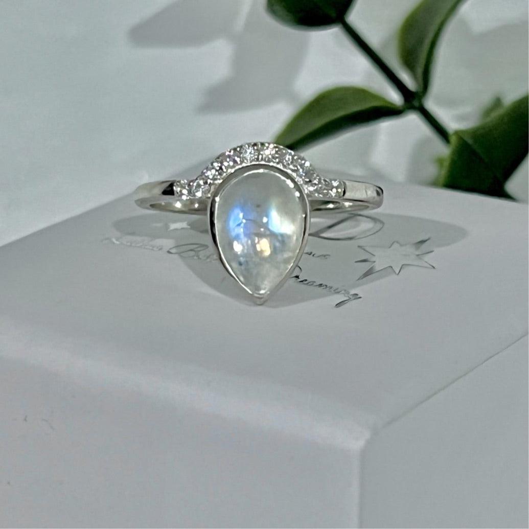 Laihas Over The Rainbow Topaz and Moonstone Ring - Elegant Gemstone Jewelry for Women, Perfect for Weddings, Parties & Special Occasions