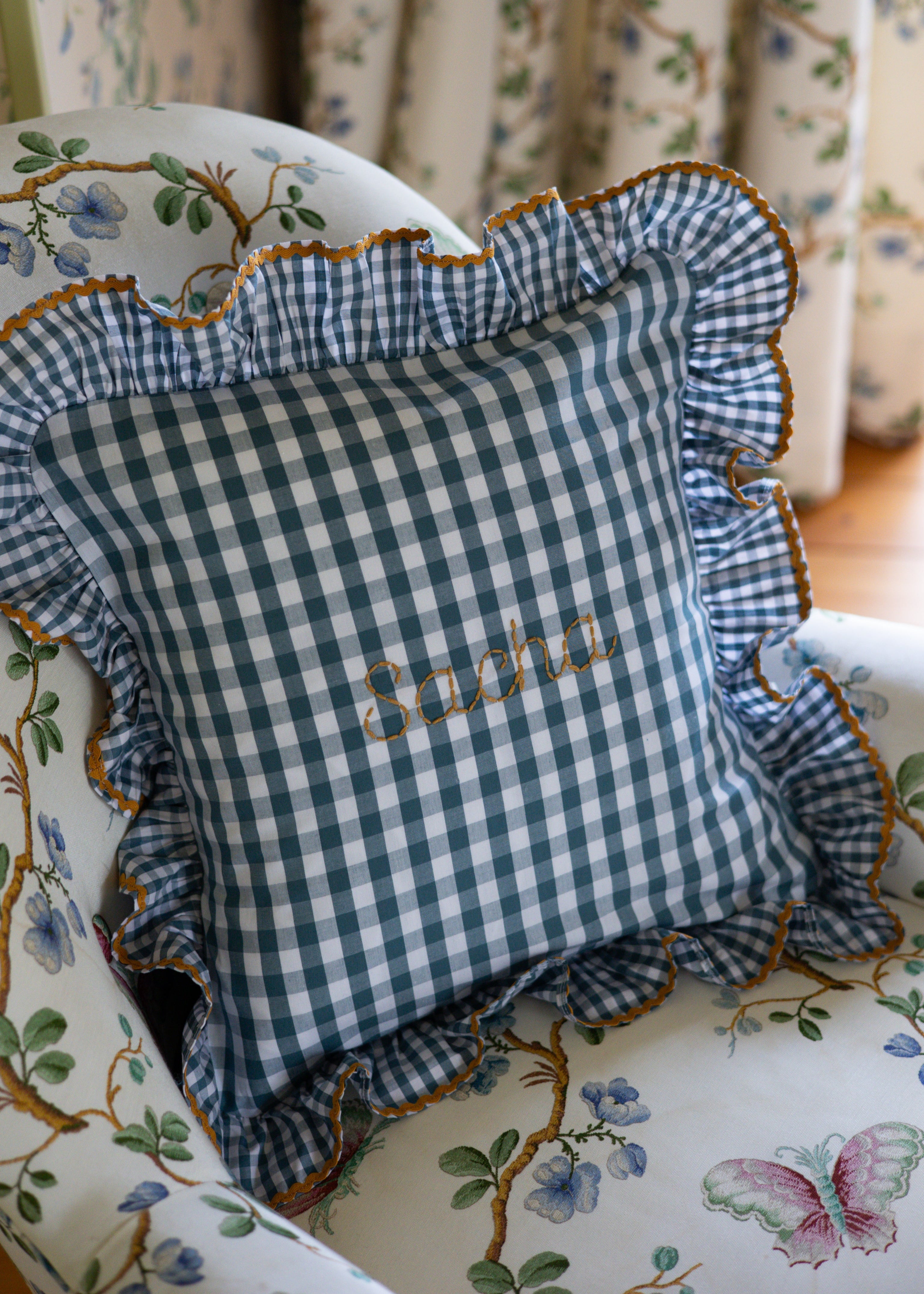 Stylish Vichy Green Cushion Cover - Soft & Durable Home Decor for Sofa, Bed, or Chair - Perfect for Living Room, Bedroom & Office