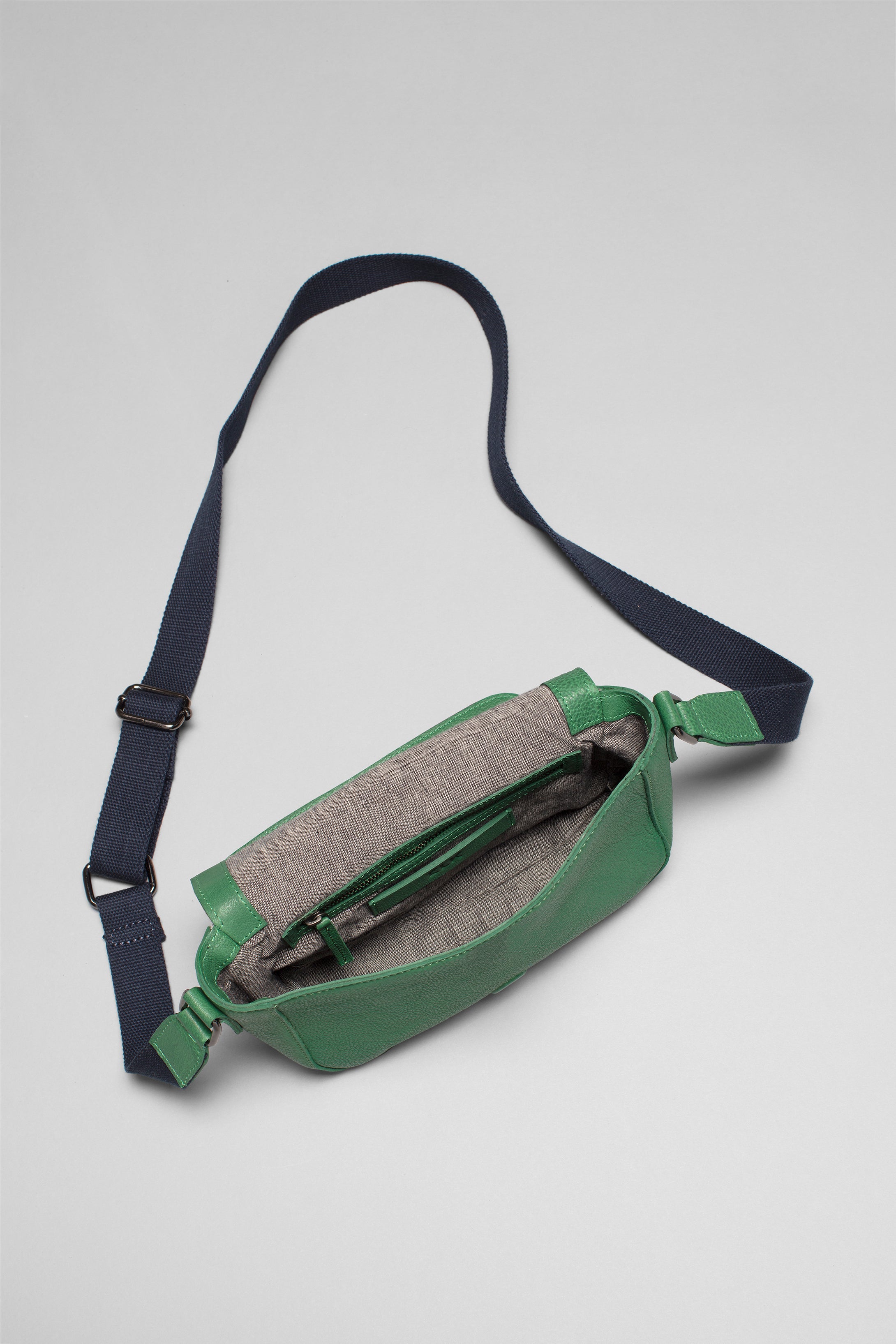 Kurer Bag - Stylish & Durable Crossbody Bag for Women & Men | Perfect for Travel, Work & Everyday Use