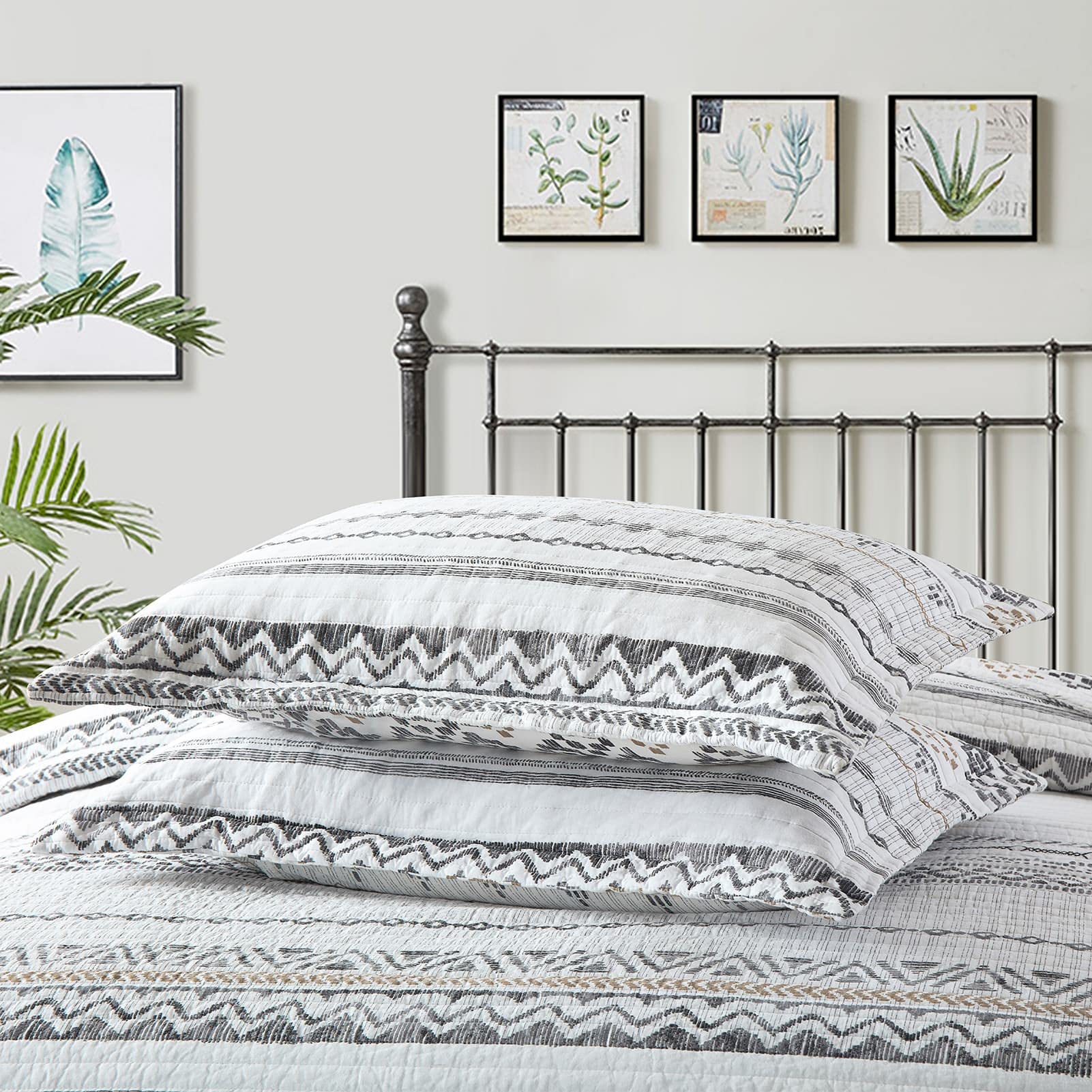 PANGUSHAN 100% Cotton Queen Size Quilt Set - Reversible Lightweight Boho Bedspread, White & Grey Striped Geometric Design, 3-Piece Bohemian Bedding for Comfort & Style | Perfect for Guest Rooms, Master Bedrooms & Cozy Home Decor
