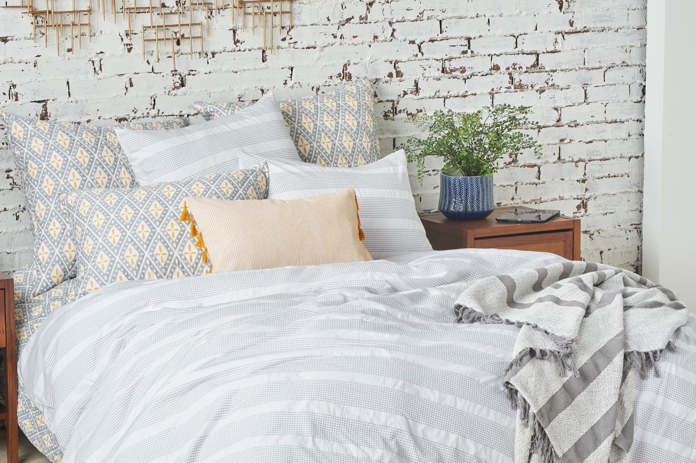 Carol & Frank Mason Queen Duvet Cover Set - 100% Cotton White Bedding for Full/Queen Size - Soft & Breathable for All Seasons - Perfect for Master Bedroom, Guest Room & Hotel Decor