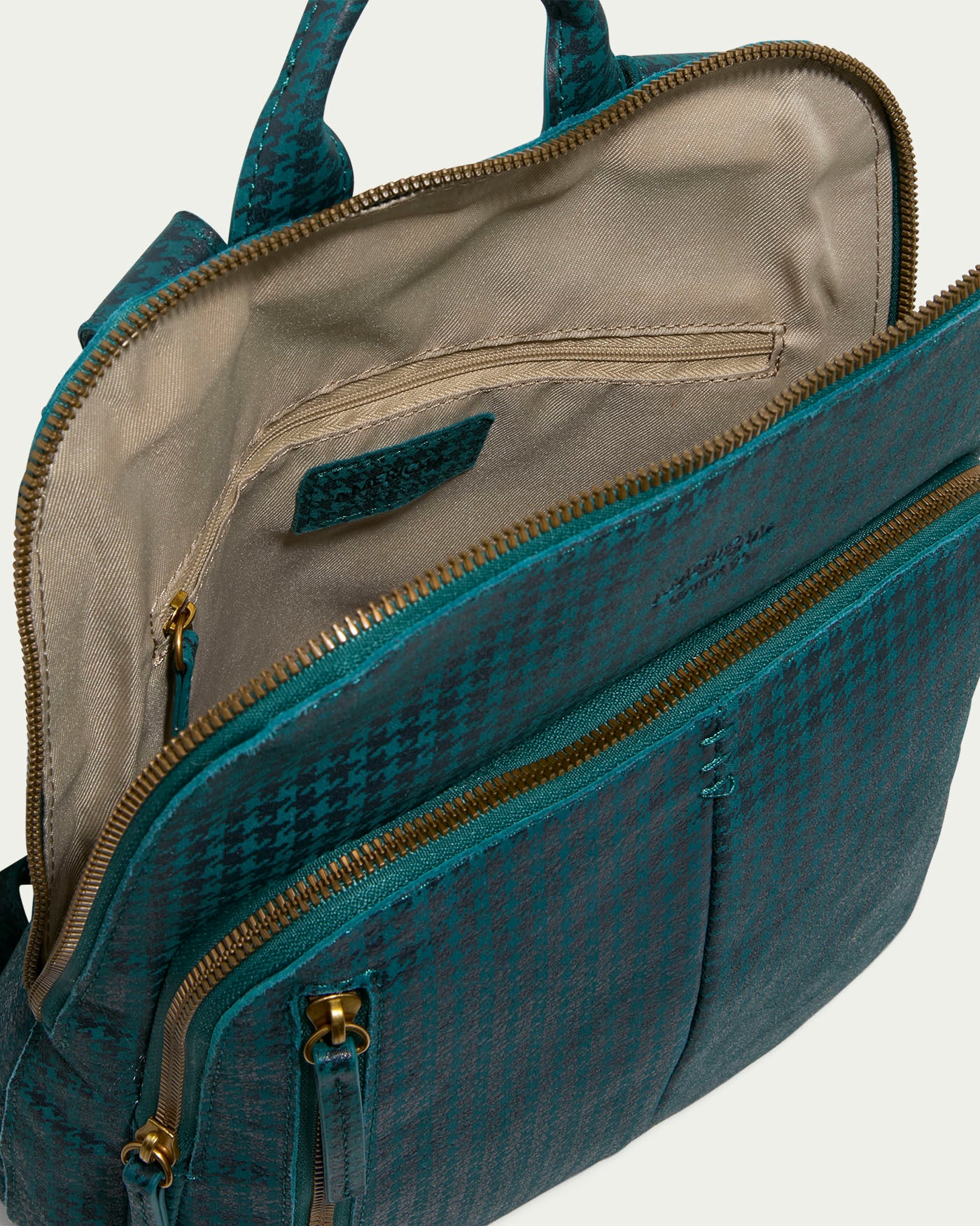 Cleveland Backpack - Durable & Stylish Laptop Backpack for Men & Women - Perfect for Travel, Work & School