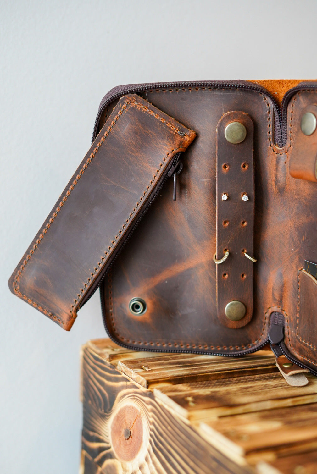 Stylish Jewelry Travel Organizer Case - Hillbilly Copper Finish | Perfect for Necklaces, Rings & Earrings | Compact Jewelry Storage for Vacations & Business Trips