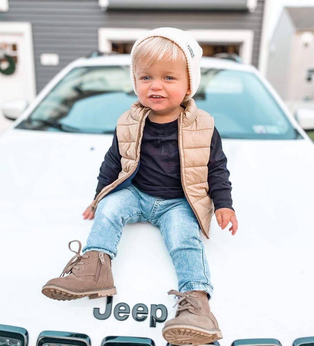 Adorable Baby Boy's Striped Beanie Hat - Soft Knit Winter Newborn Cap for Photoshoots & Outdoor Adventures