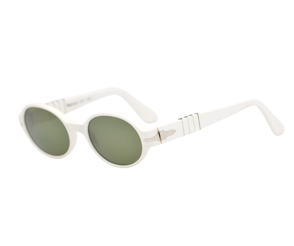 Persol 2526S Classic Sunglasses for Men & Women - UV Protection, Polarized Lenses, Retro Style - Perfect for Driving, Travel & Outdoor Activities