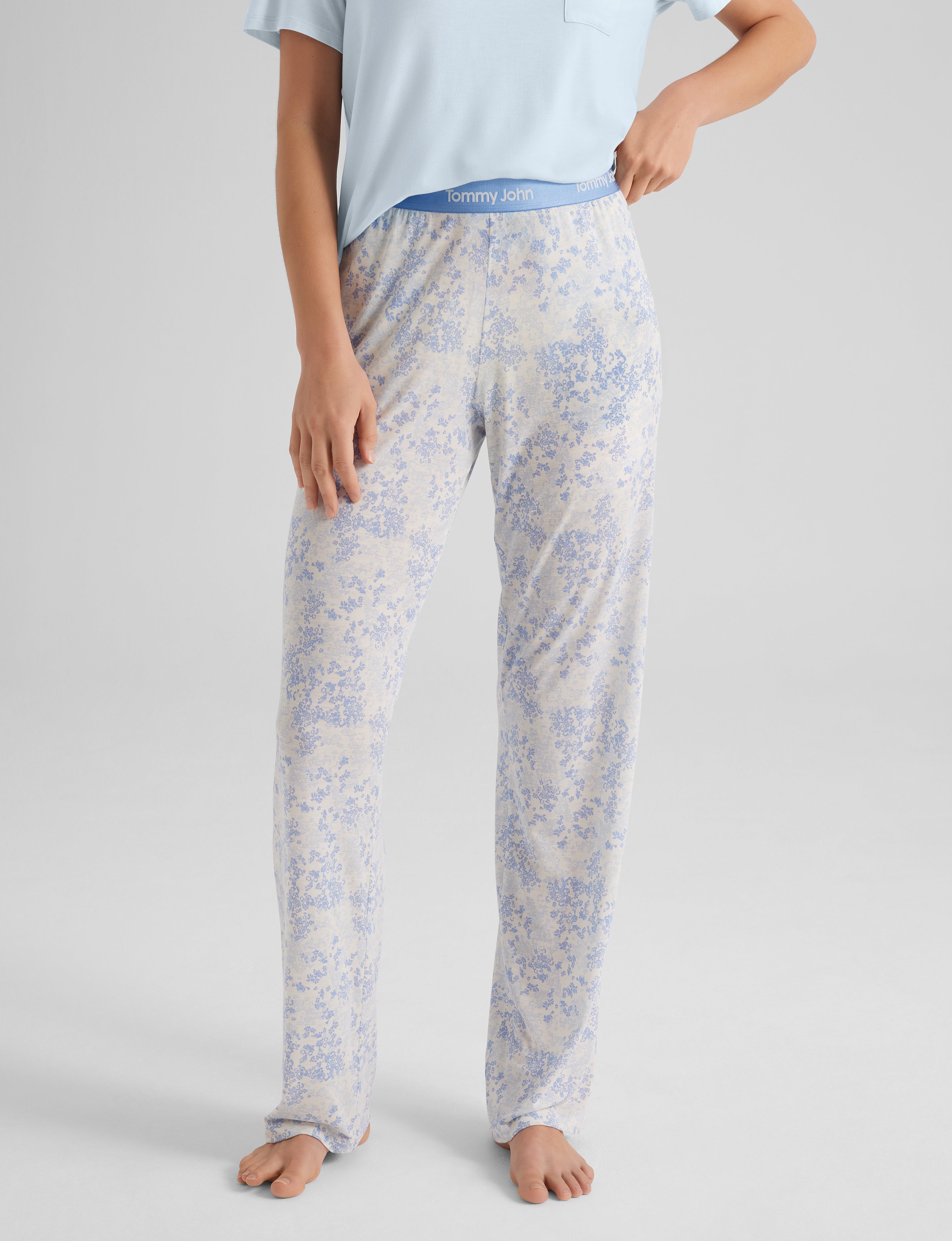 Women's Ultra Soft Second Skin Sleepwear Set - Pocket Tee & Lounge Pants for Comfortable Nightwear & Relaxation at Home | Perfect for Sleeping, Lounging, and Yoga