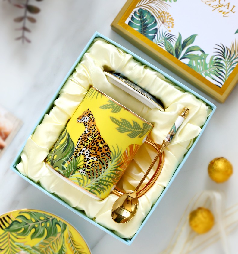 Premium Ceramic Coffee Mugs with Jungle Animal Designs - Large Capacity Porcelain Tea Cups for Office & Home Use - Unique Gift Boxed Drinking Mugs - Perfect for Coffee, Tea, Hot Chocolate & Soups