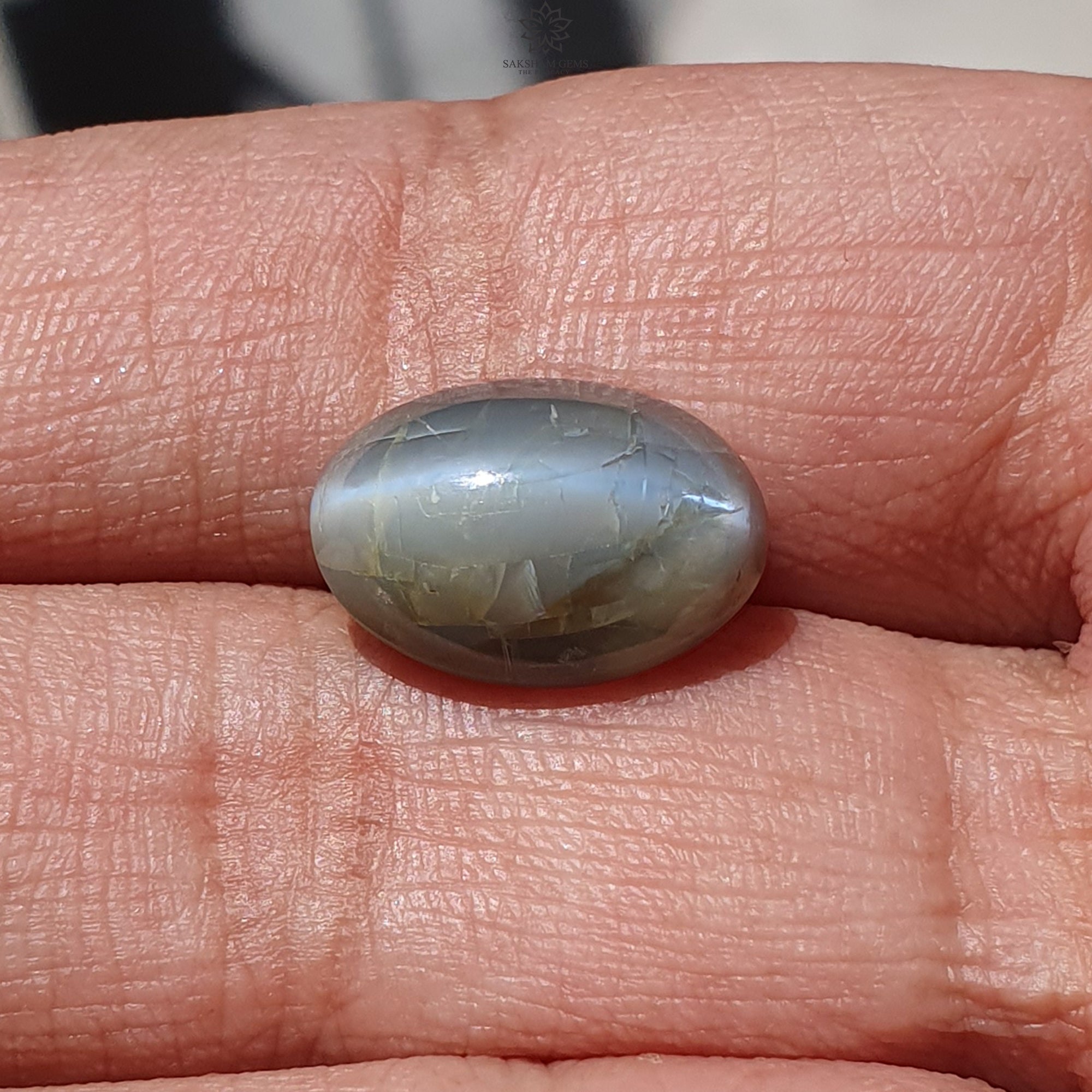 Natural Untreated Chrysoberyl Cat's Eye Gemstone Cabochon - Oval Shape for Jewelry Making (Rings, Pendants & Earrings) - Unheated Healing Stone for Energy Balance & Protection
