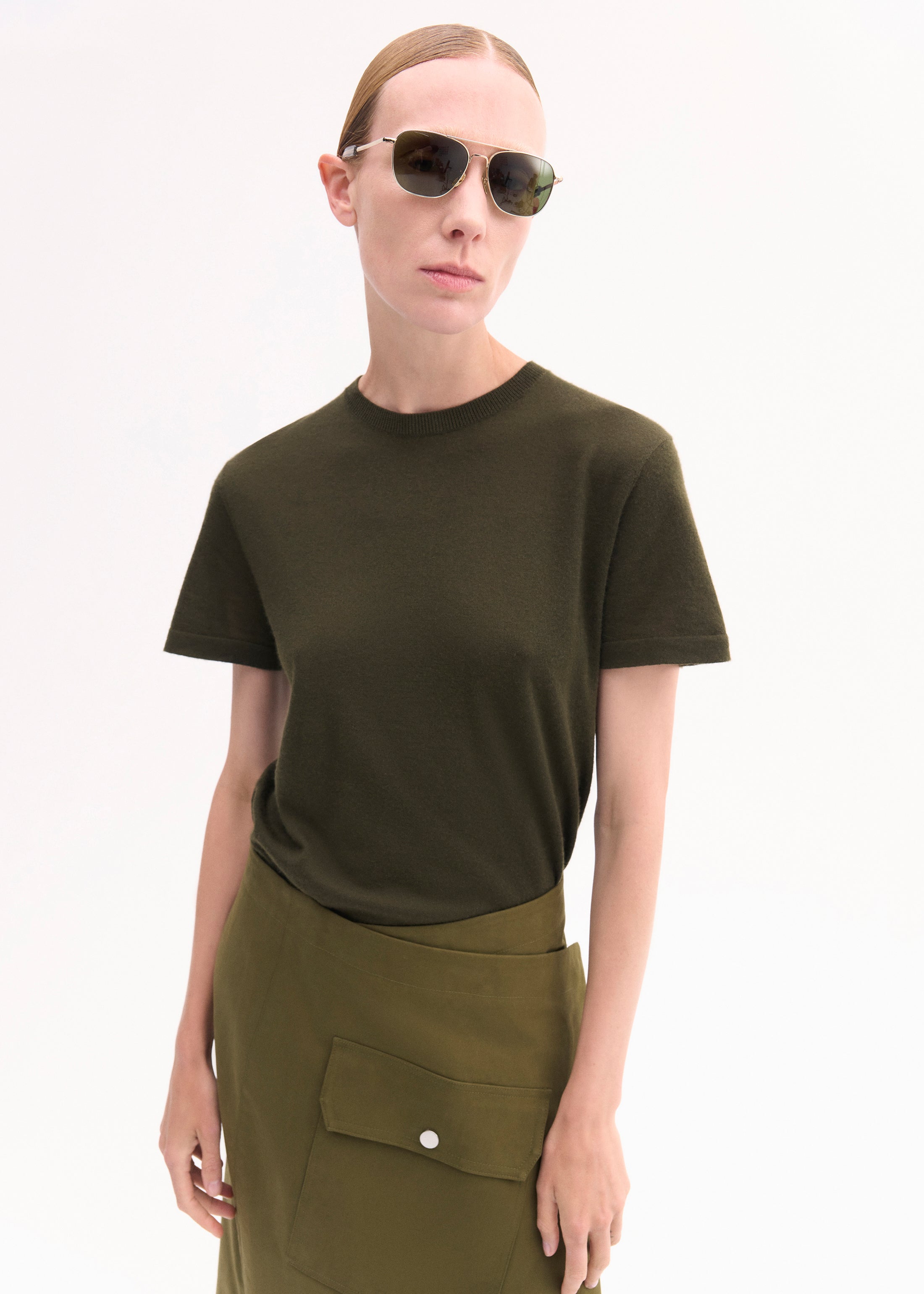Premium Soft Cashmere Relaxed Tee for Women - Olive Green Comfortable Loungewear for Casual Wear & Travel