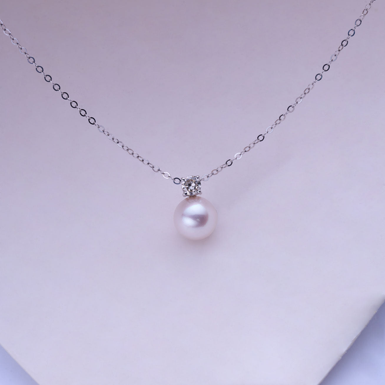 18K Solid Gold Diamond Hanadama Akoya Pearl Necklace for Women - Luxury Japanese Cultured Pearls Jewelry Gift for Anniversary, Wedding & Special Occasions