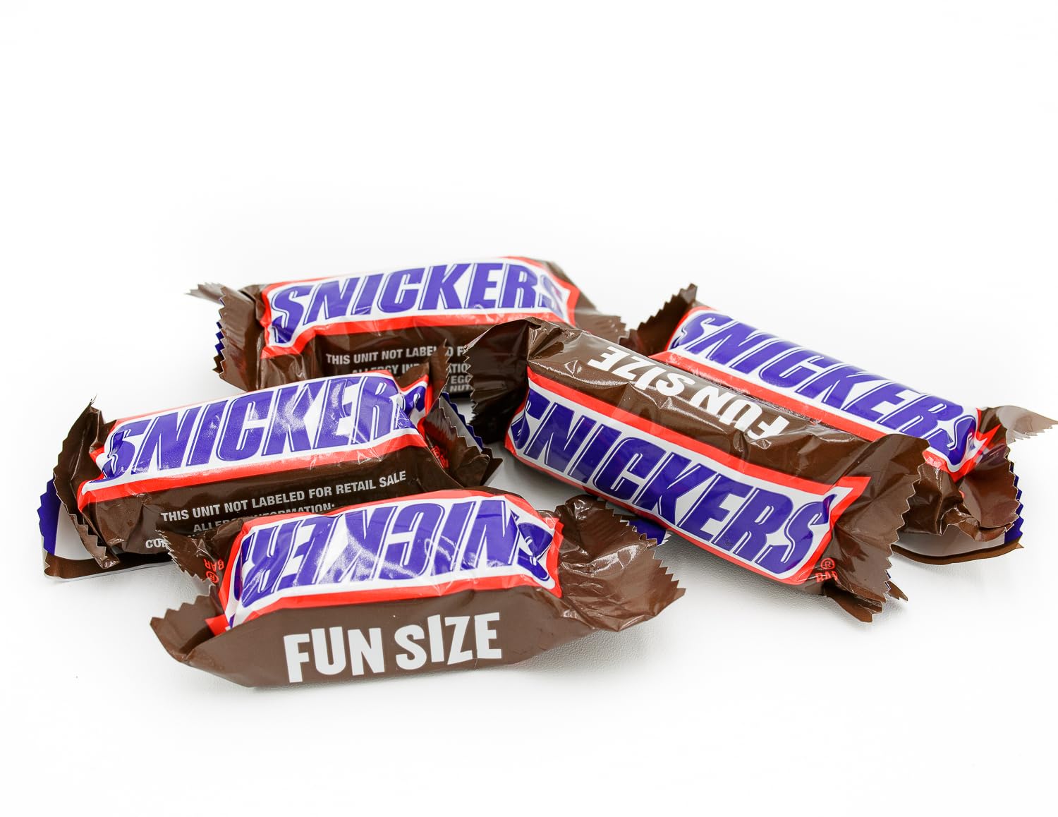 SNICKERS FUN SIZE Chocolate Candy Bars 1 lb Bulk Bag - Peanut Caramel Candy, Individually Wrapped Sweet Snacks (26 Pieces) | Perfect for Halloween, Party Favors & Office Treats