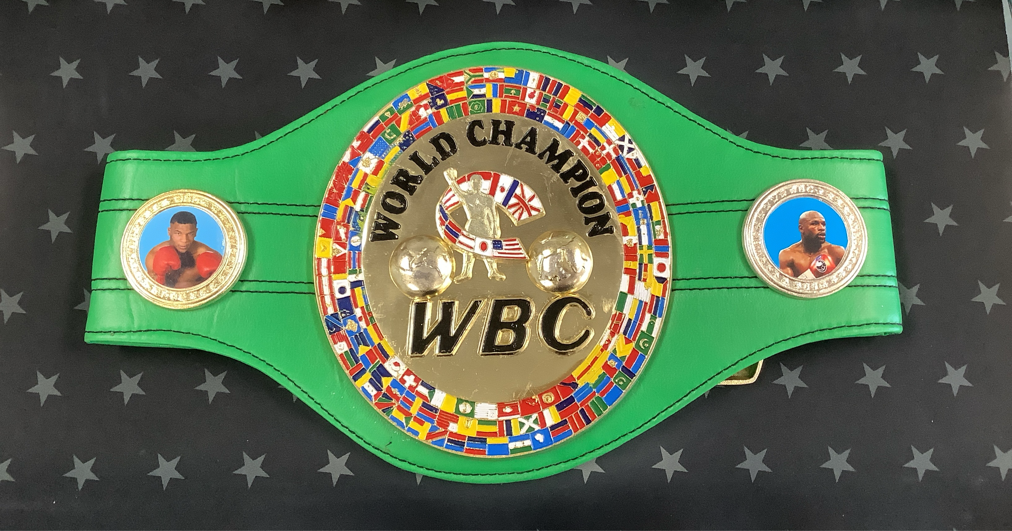 Floyd Mayweather Jr Signed WBC World Champion Boxing Belt - Beckett COA Authenticated - Perfect for Sports Memorabilia Collectors & Boxing Fans Display