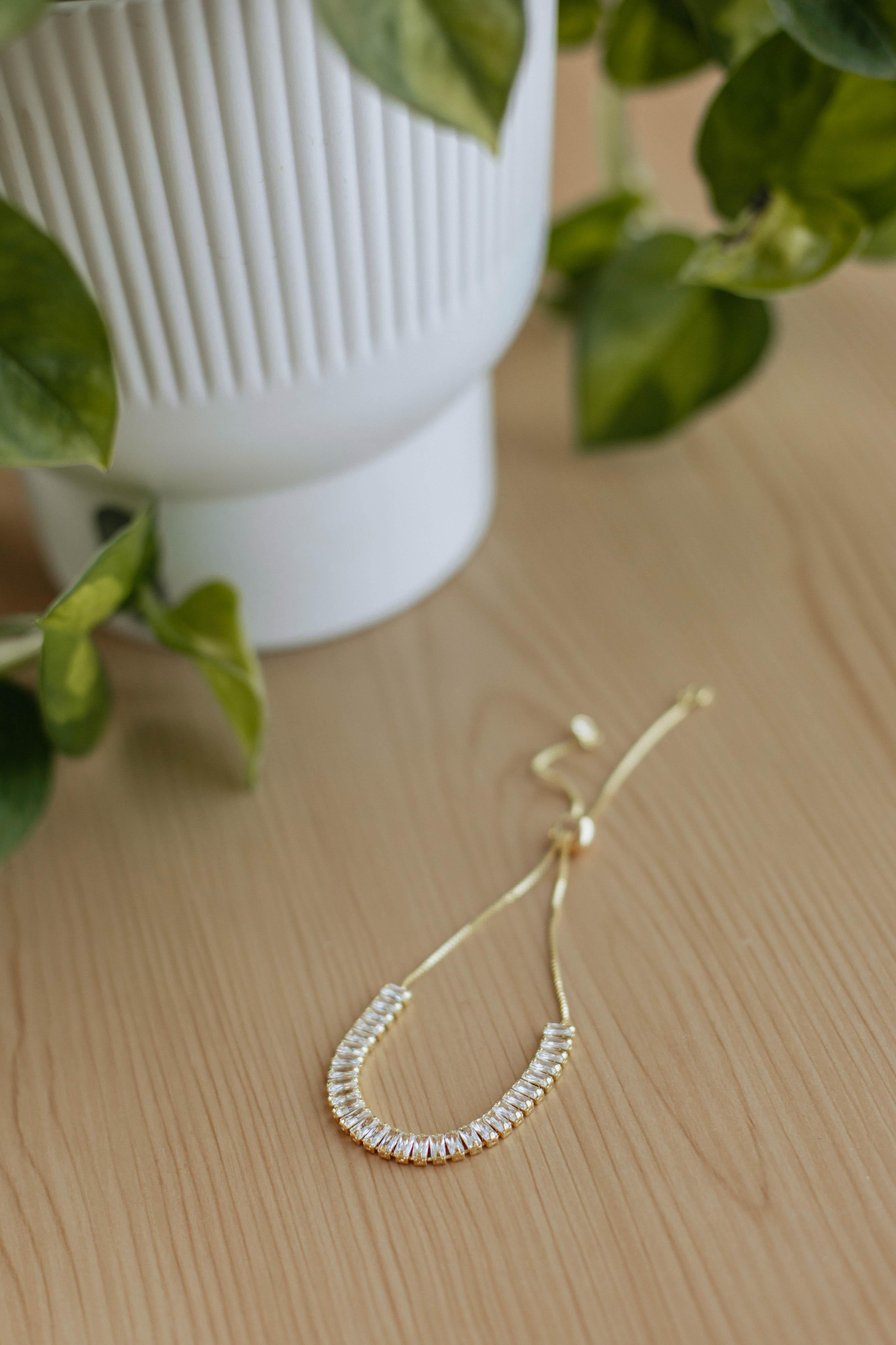 Betina Bracelet for Women - Elegant Beaded Jewelry for Everyday Wear | Perfect for Gifts, Parties & Special Occasions