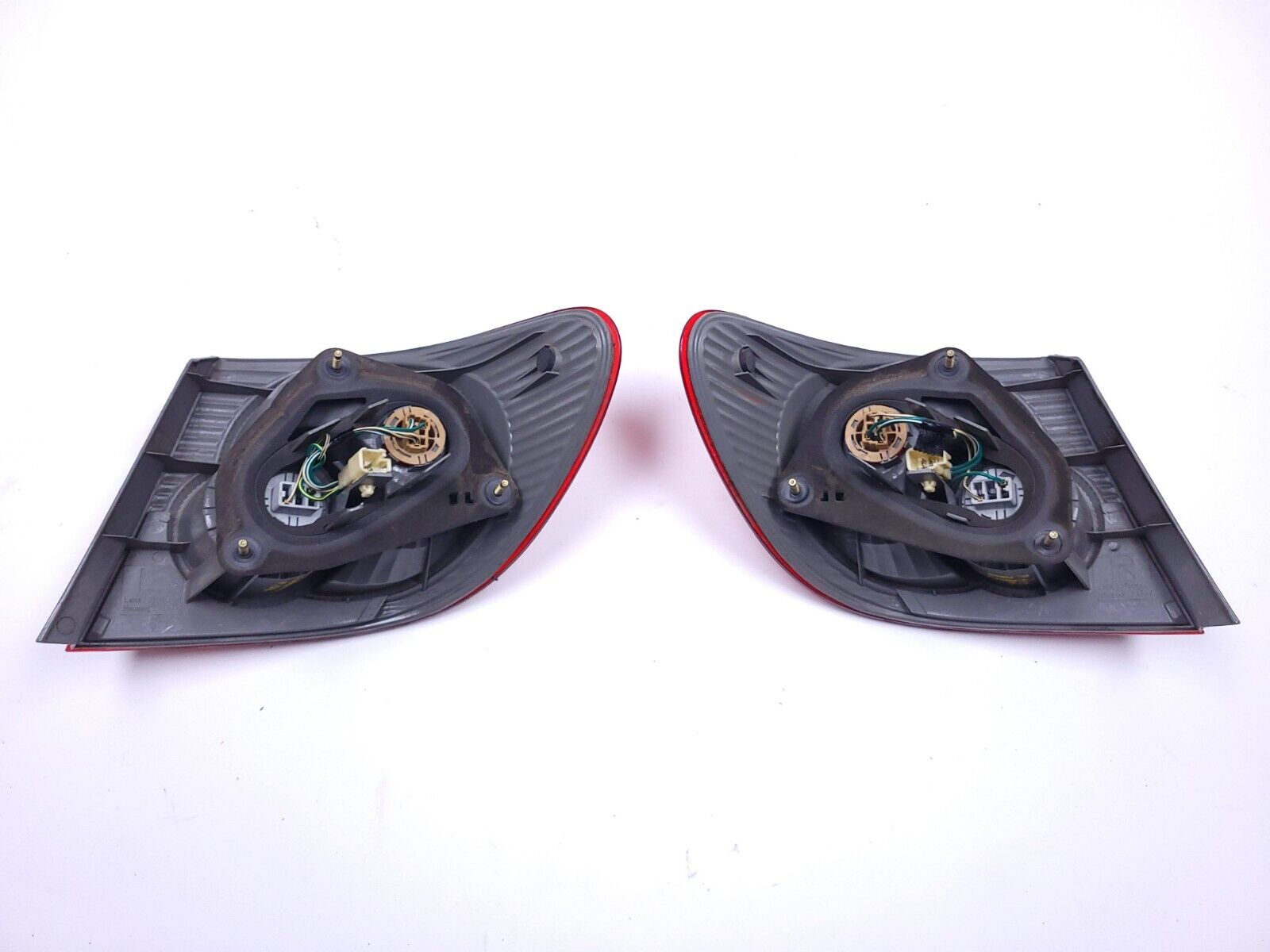 2003-2008 Toyota Corolla Replacement Tail Light Assembly Set - Left & Right Side OEM Style - Perfect for Night Driving & Enhanced Vehicle Safety