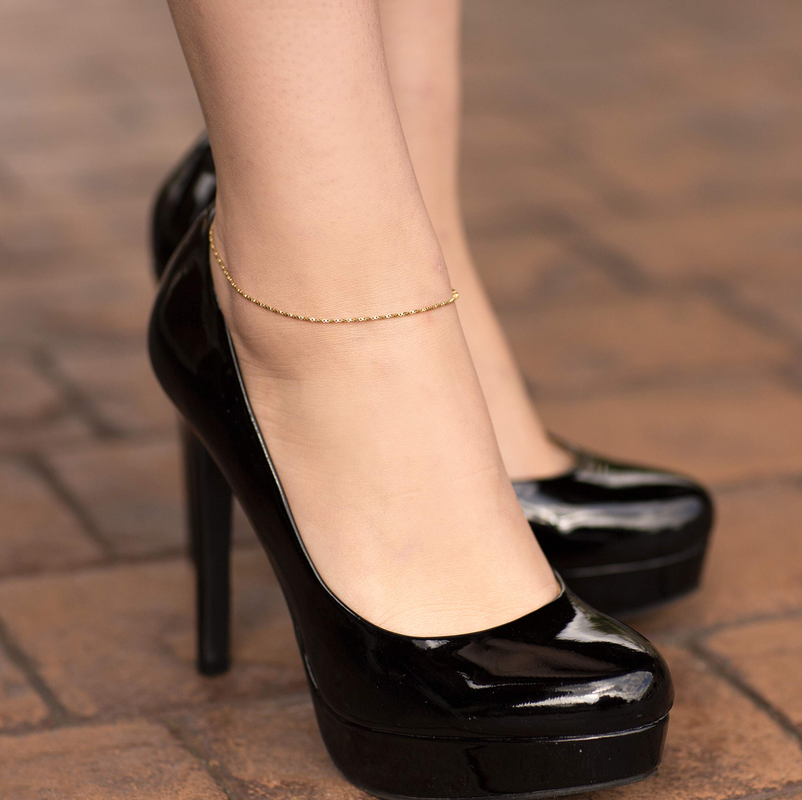 LIFETIME JEWELRY 24K Gold Plated Women's Twisted Box Chain Anklet Bracelet - Elegant Ankle Jewelry for Parties, Beach & Everyday Wear