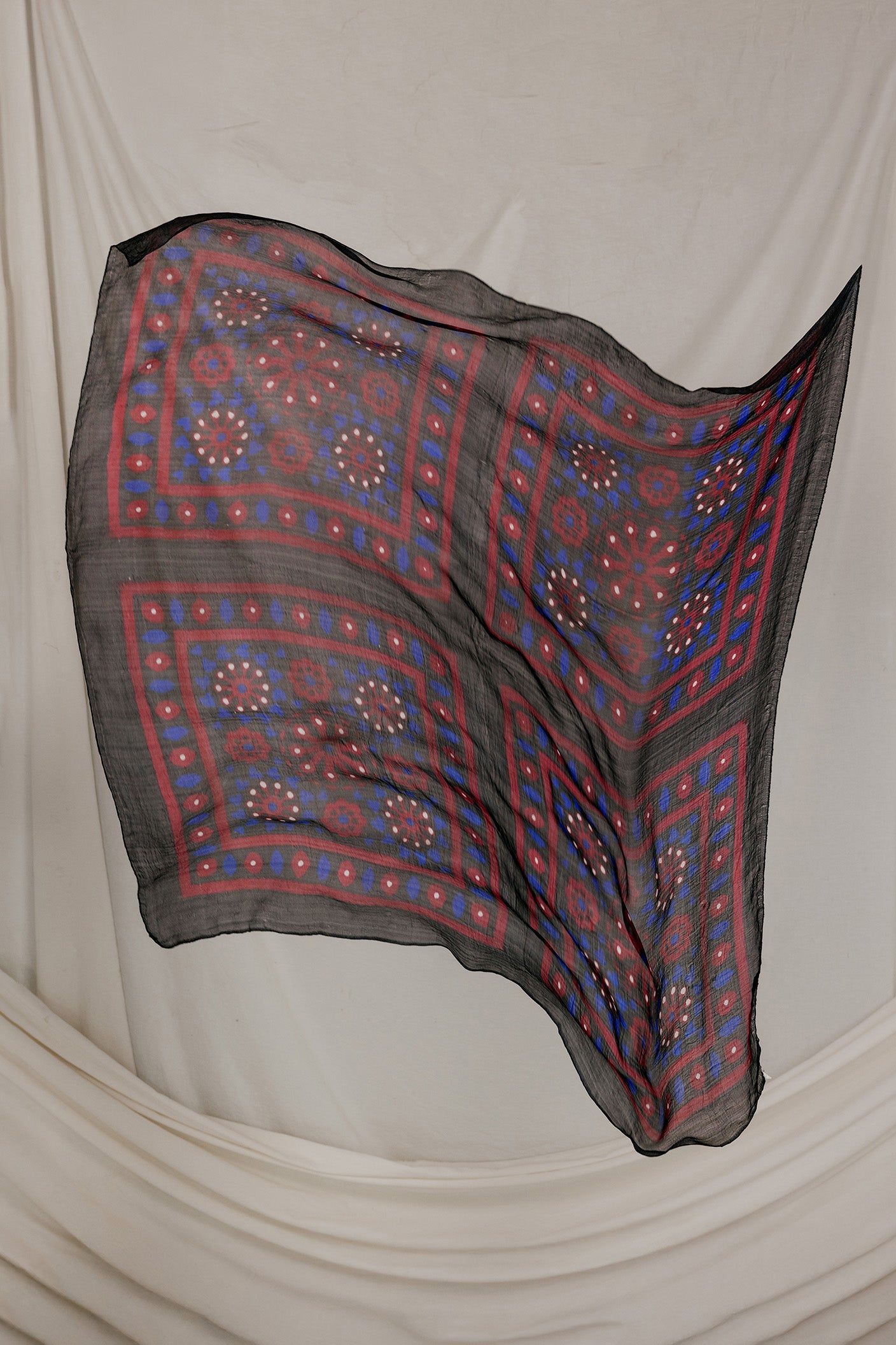 Yasmeen Habari - Stylish and Comfortable Women's Fashion for Everyday Wear, Work, and Special Occasions
