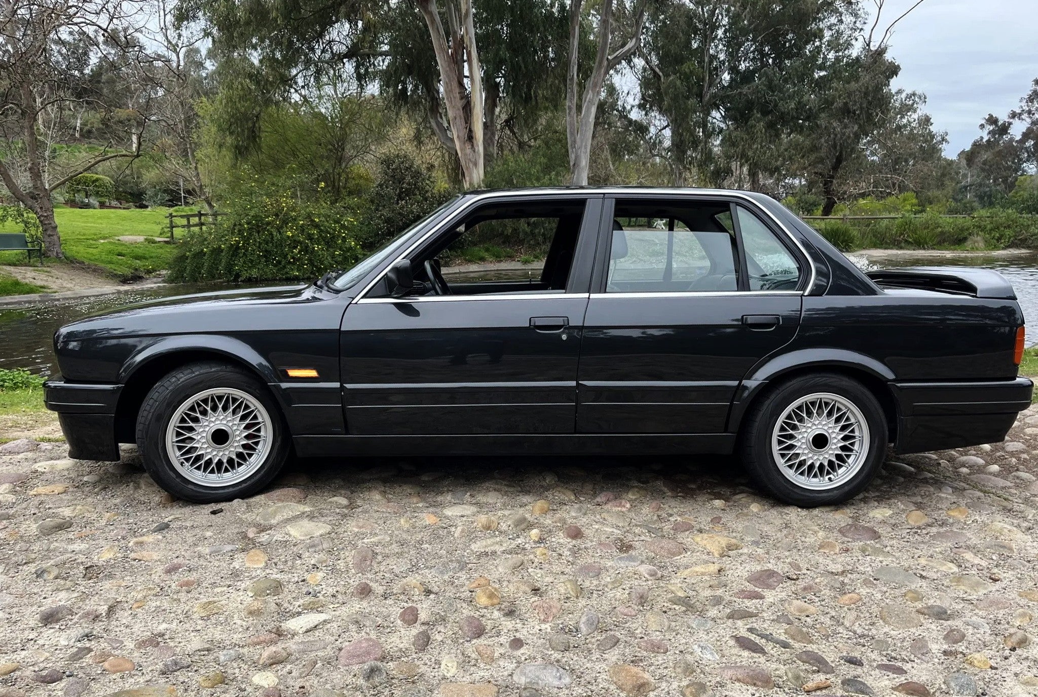 Euro Spec Clear Lens Full LED Fender Side Marker Lights for BMW E30 3 Series & E28 5 Series - Enhance Visibility & Style for Night Driving & Car Shows