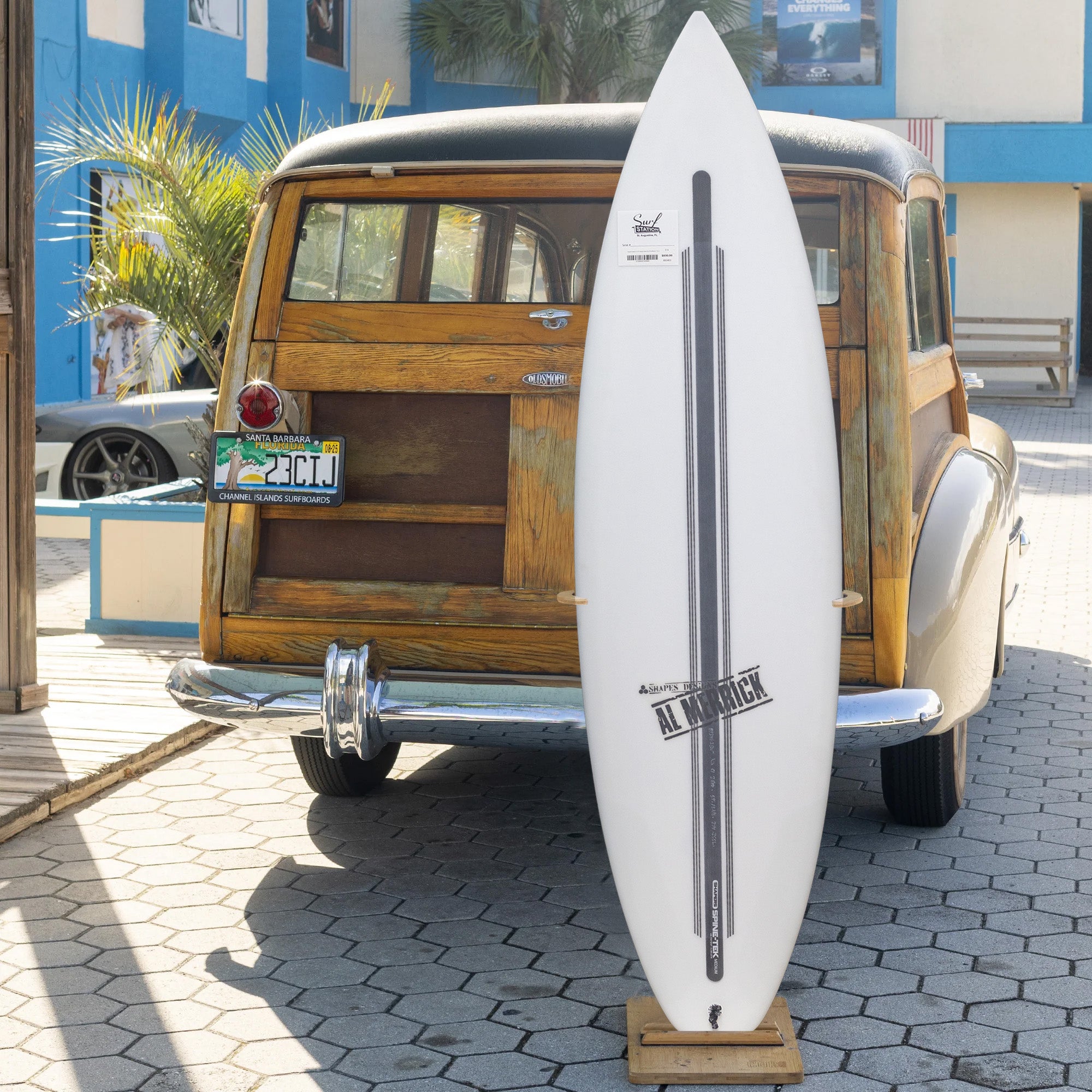 Channel Islands CI 2.Pro Squash Spine Tek 5'9 Surfboard with FCS II Fin System - Perfect for Intermediate to Advanced Surfers in Beach Breaks and Small Waves