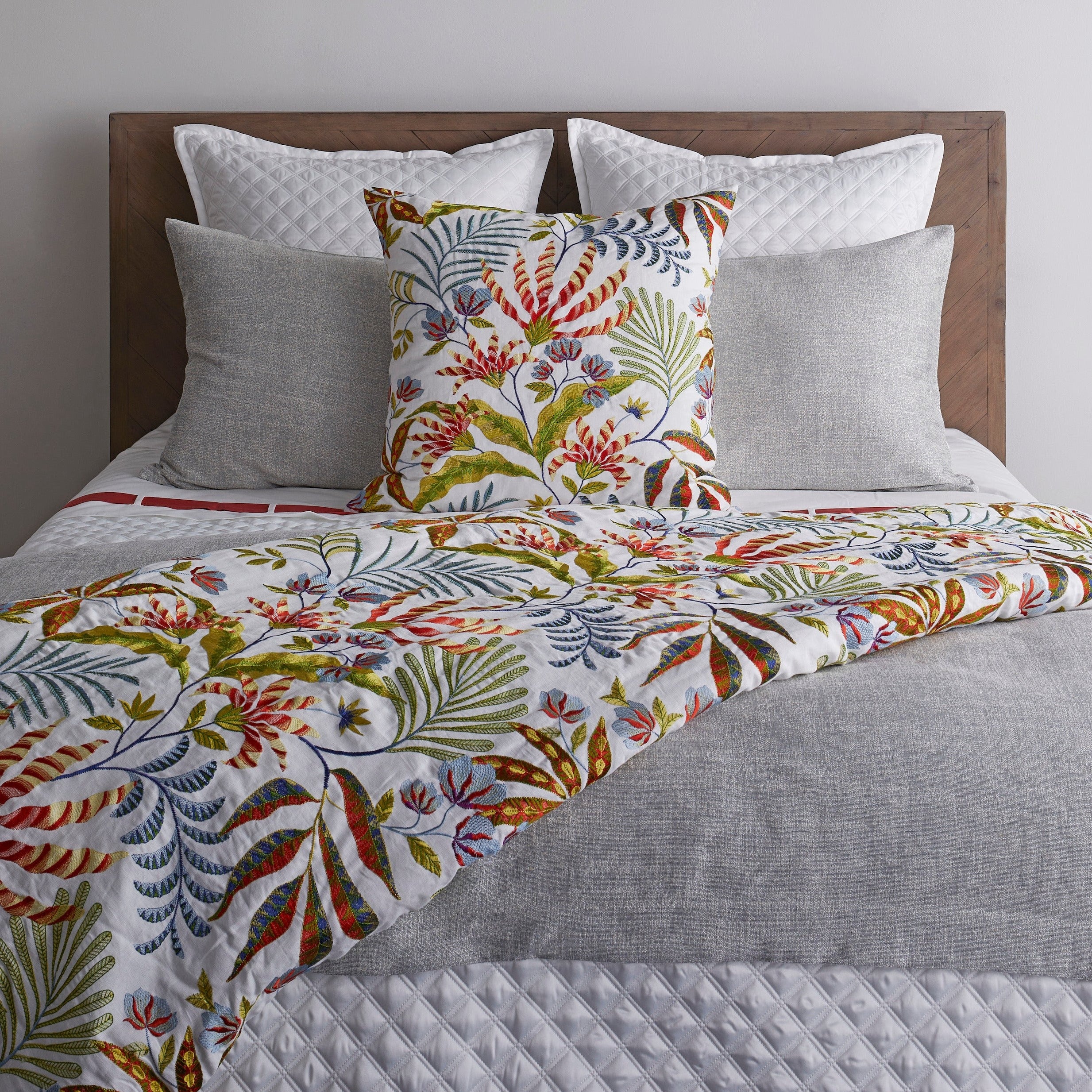 Premium Double Diamond Coverlet Set - Soft & Breathable White Bedding for Ultimate Comfort - Perfect for Guest Rooms, Master Bedrooms & Cozy Home Decor