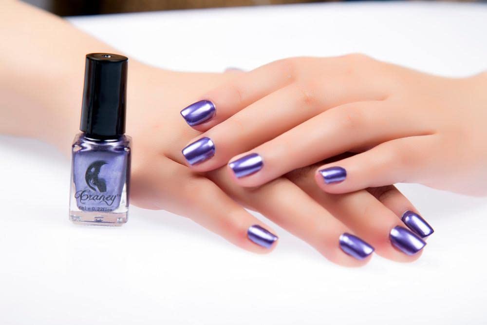 Holographic Chrome Nail Polish - Mirror Effect & Metallic Shine for Nail Art