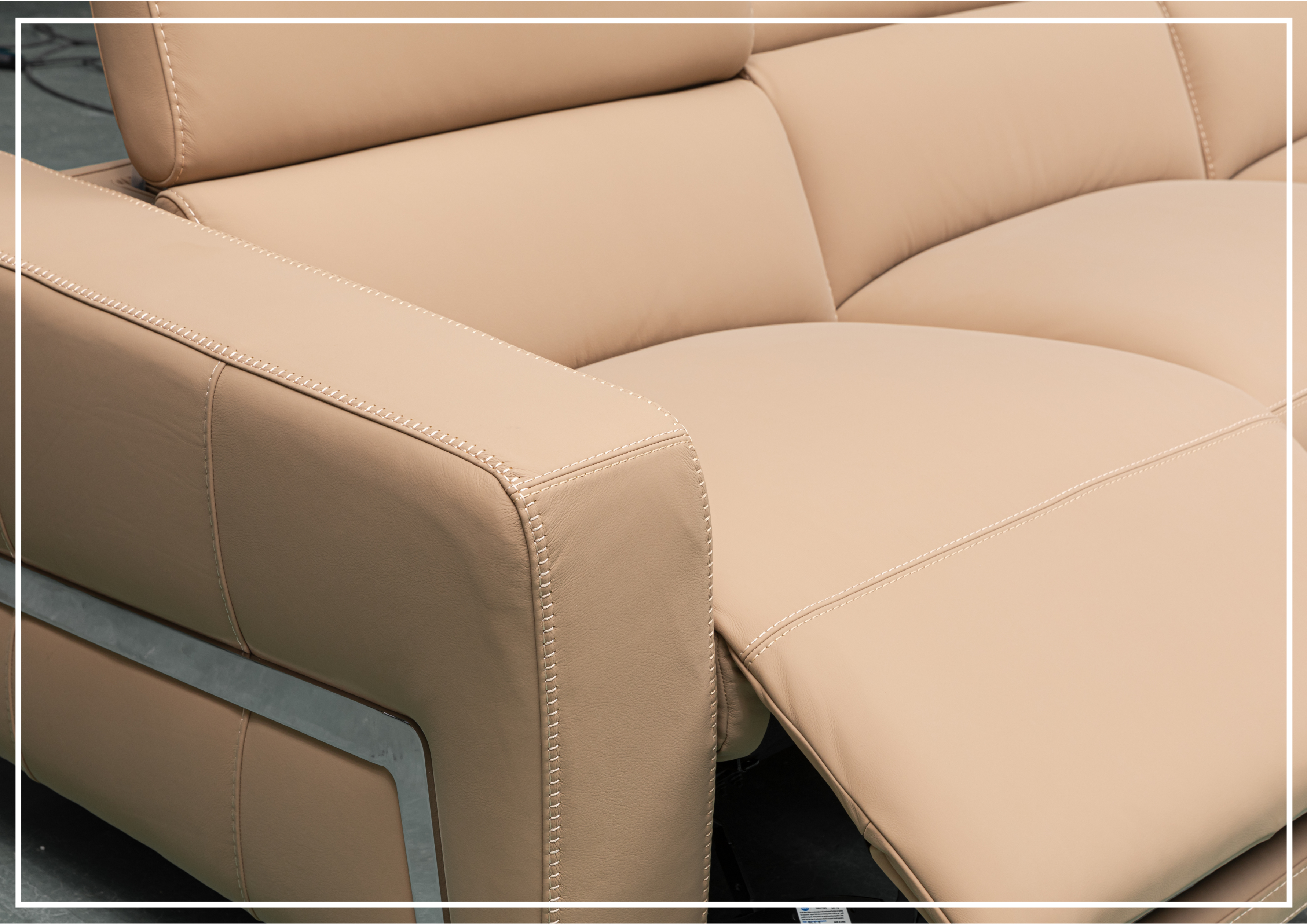 Klaussner Prestigio 3-Seater Top Grain Leather Reclining Sofa - Stone Wash Finish - Comfortable Living Room Furniture for Relaxation & Movie Nights