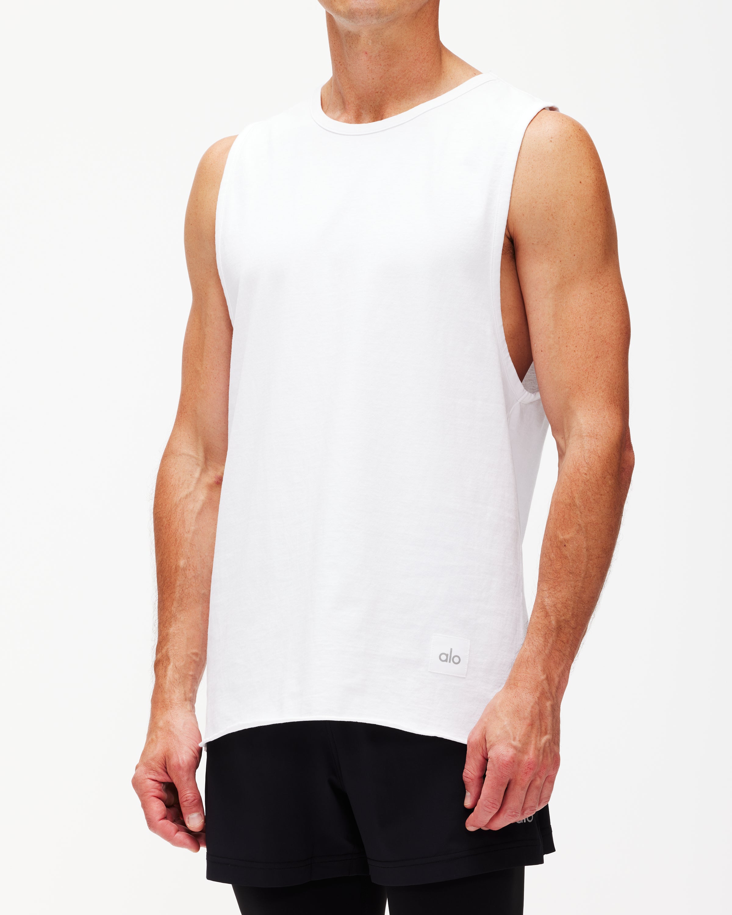 Alo Yoga Society Tank Top for Women - Breathable Workout Shirt for Yoga, Gym & Running - Comfortable & Stylish Activewear