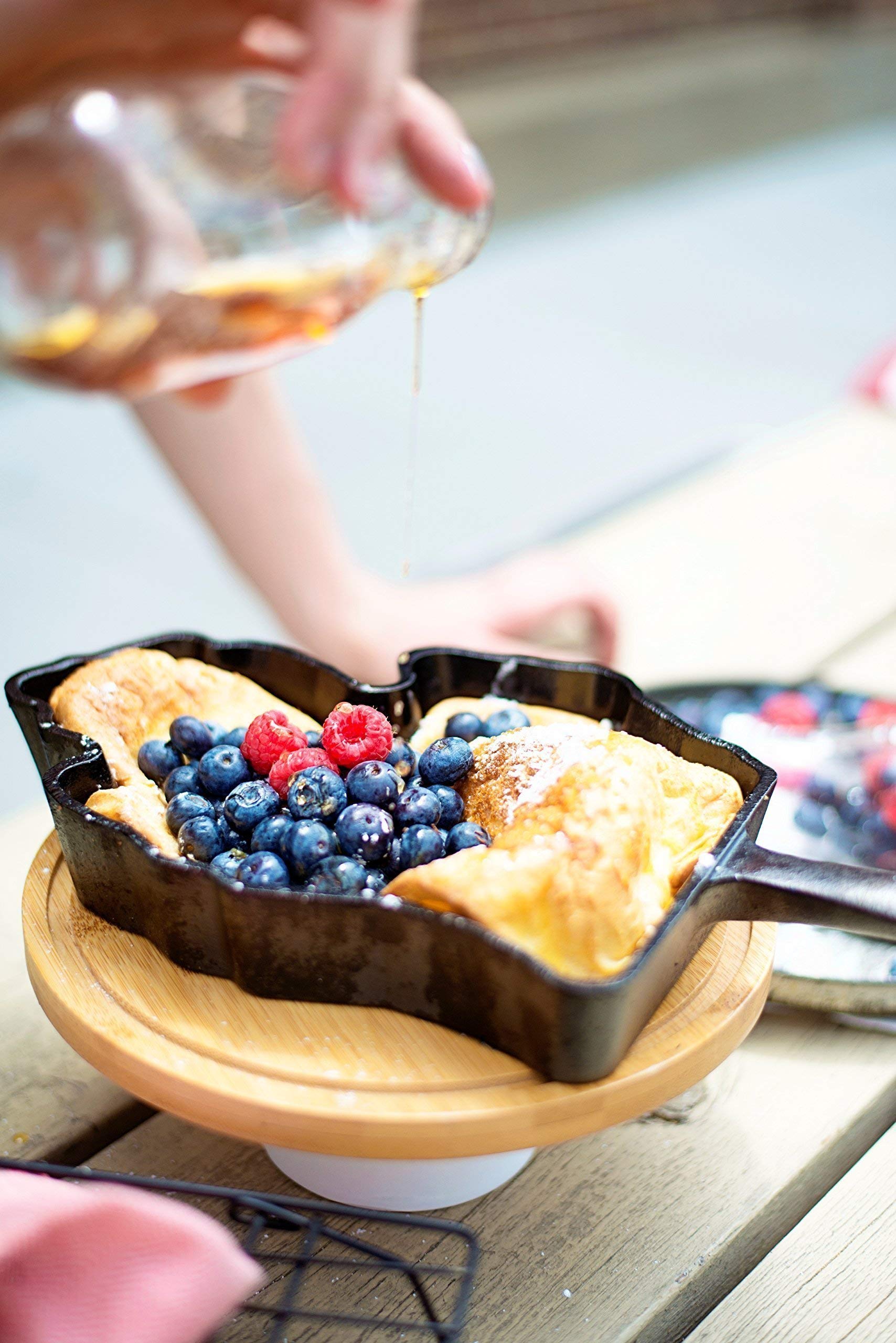 Michigan Pre-Seasoned Cast Iron Skillet - American Made Heirloom Quality Cookware for Stovetop, Oven & Outdoor Cooking