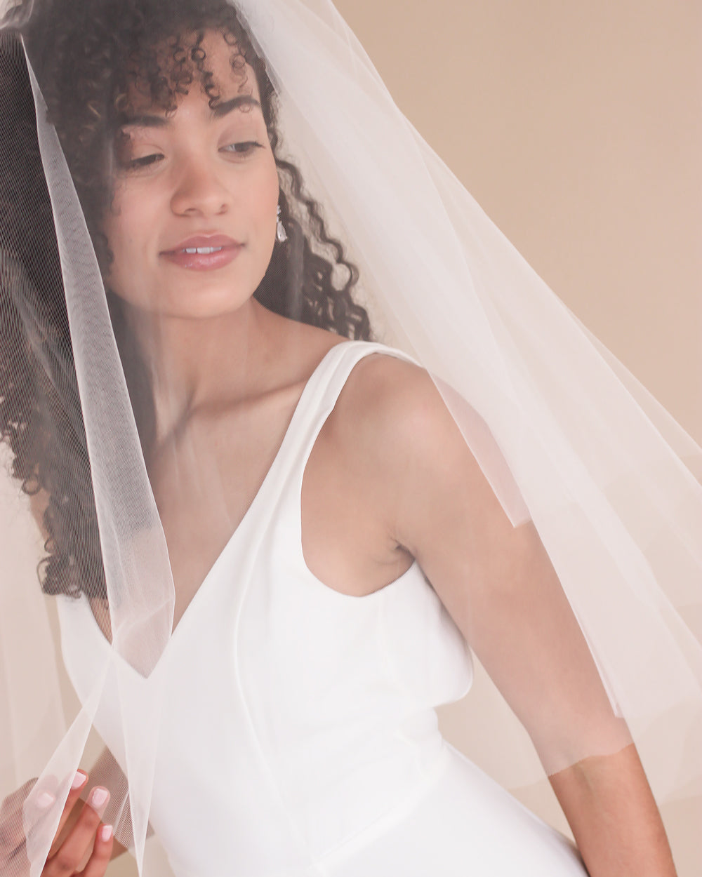 2 Layer Cut Edge Wedding Veil - Elegant Bridal Accessory for Ceremony, Photos & Reception | Perfect for Church, Beach & Outdoor Weddings