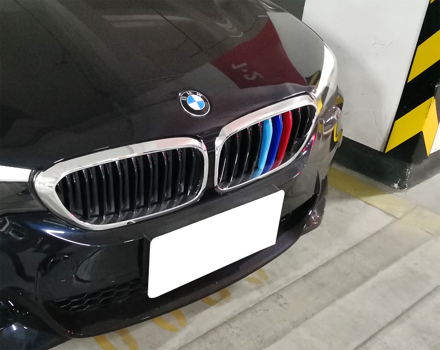 BMW G30 G31 5 Series M Style Colored Grille Insert Trims (2017-2020) - 9 Beam Design for Enhanced Style & Performance - Perfect for Car Enthusiasts & Custom Upgrades