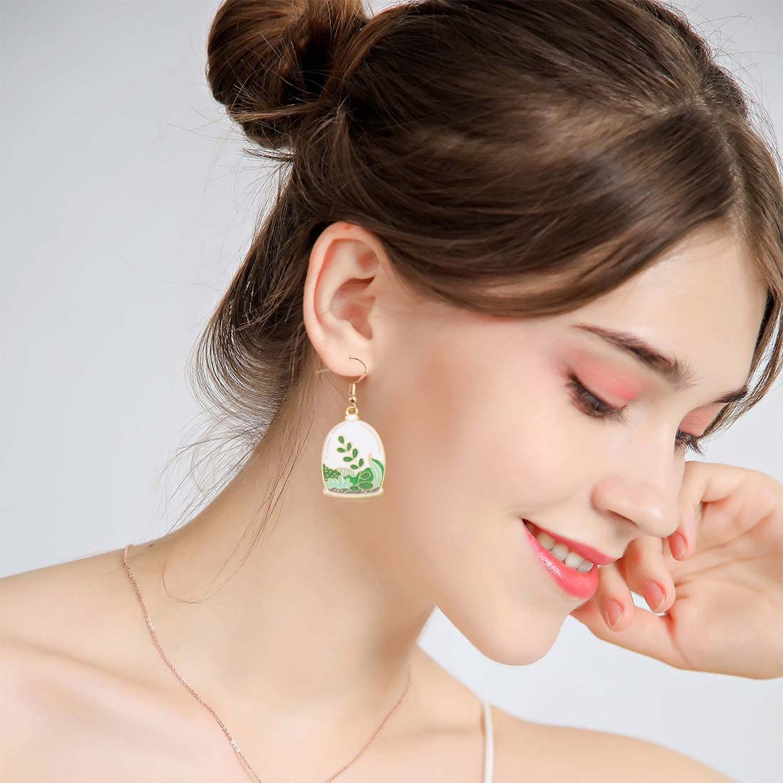 FUSTMW Green Cactus Dangle Earrings - Trendy Botanical Jewelry for Women | Perfect Gift for Plant Lovers, Boho Fashion & Summer Outfits