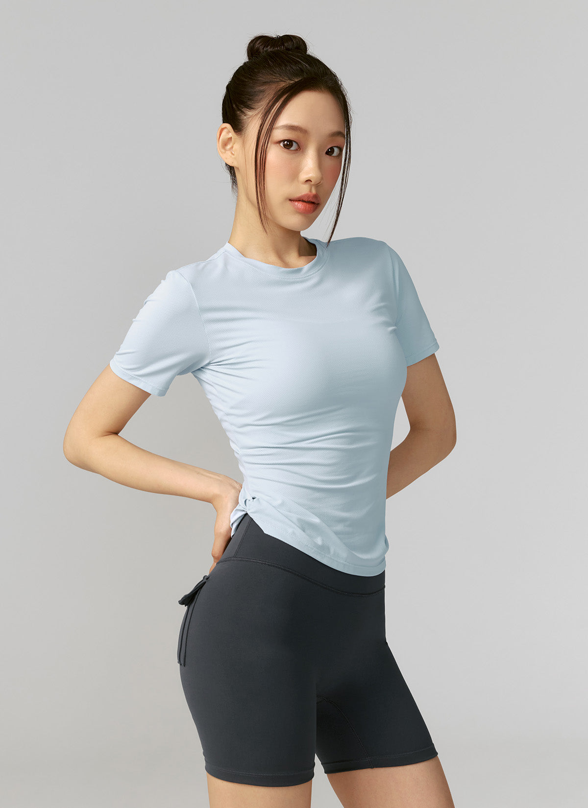Breathable Air Mesh Side Twist Short Sleeve T-Shirt for Men - Perfect for Gym, Running & Outdoor Activities