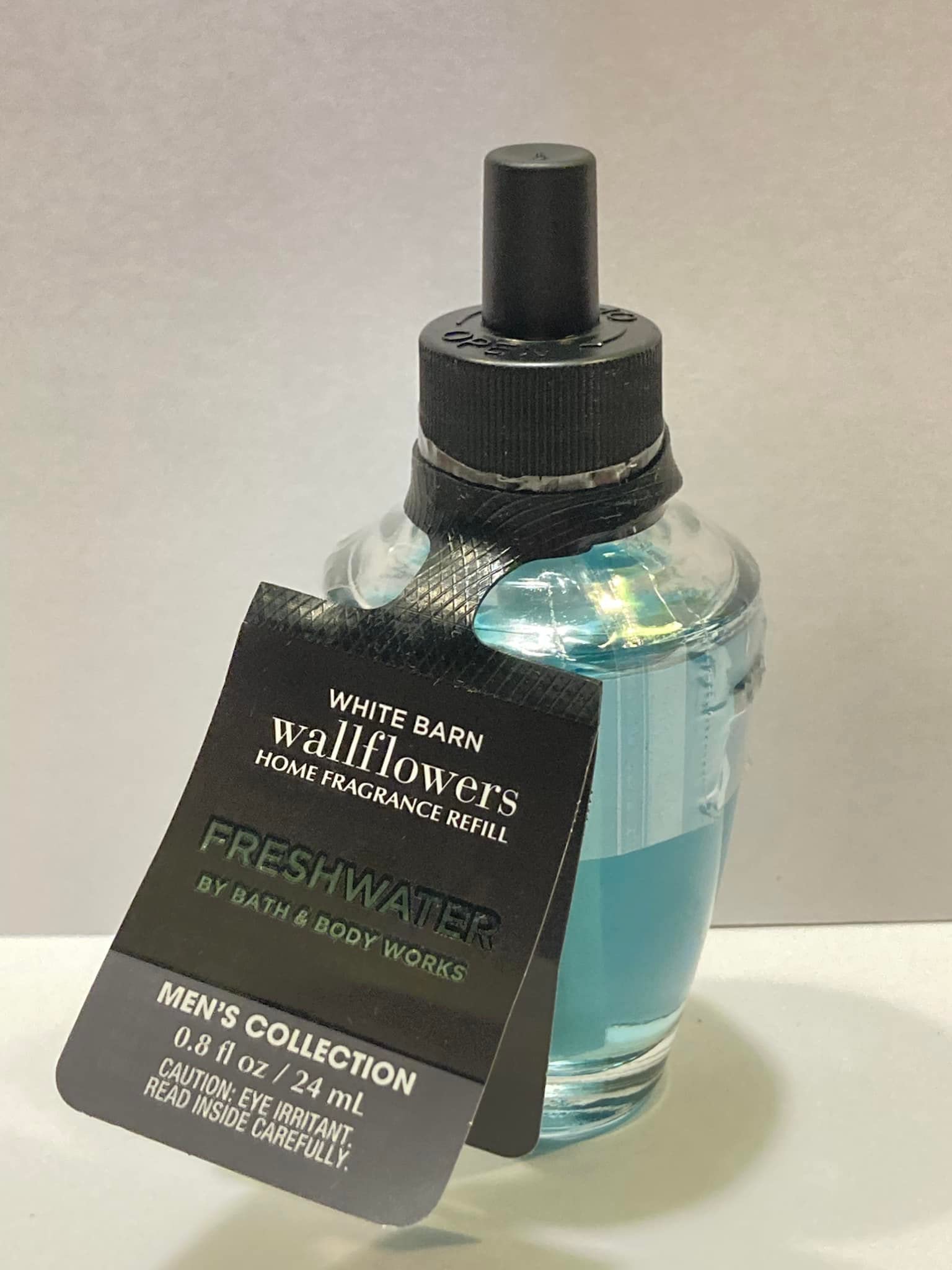 Bath & Body Works Wallflowers Fragrance Refill Bulb - Freshwater Scent | Long-Lasting Home Air Freshener for Living Room, Bedroom & Bathroom