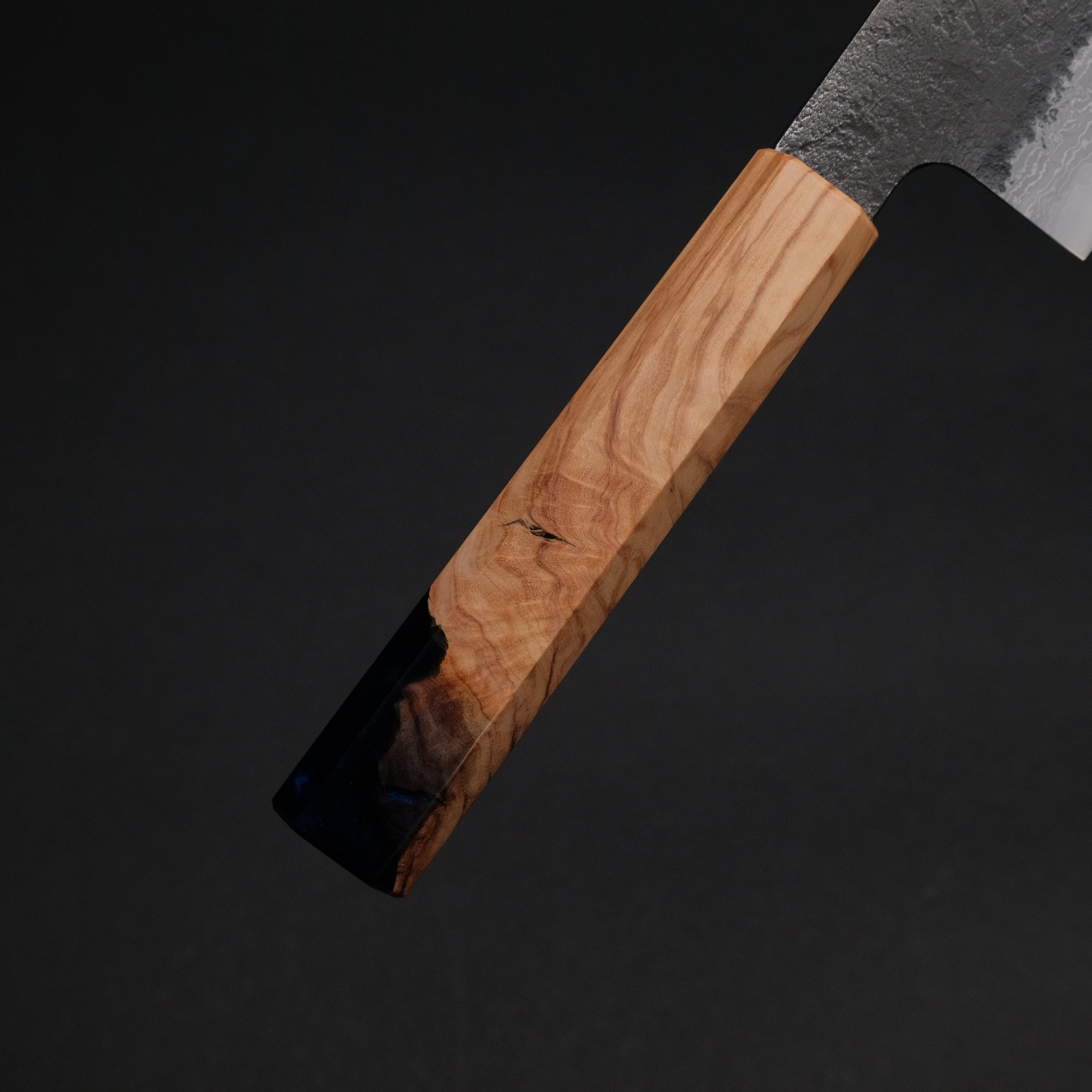 Premium Ajikataya White #2 Nashiji Damascus Santoku Knife 180mm - Olive Wood & Resin Handle (#49) - Perfect for Sushi, Vegetables & Meat Slicing - Japanese Chef's Knife for Home & Professional Kitchens