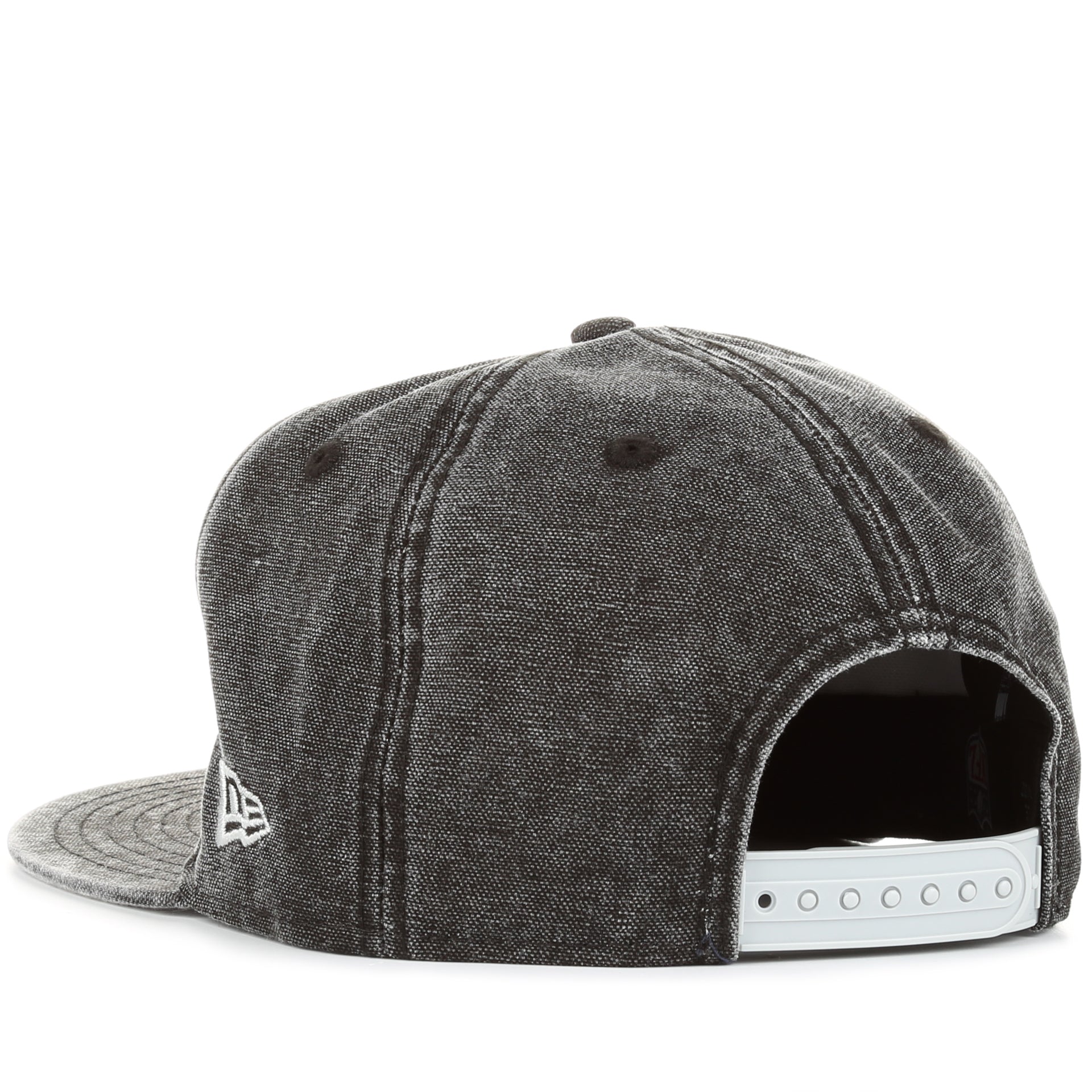 New Era 9Fifty Washed Over Snapback Hat - Oakland Raiders Black Denim Adjustable Baseball Cap for Men & Women - Perfect for Sports Games, Streetwear Fashion and Casual Outfits