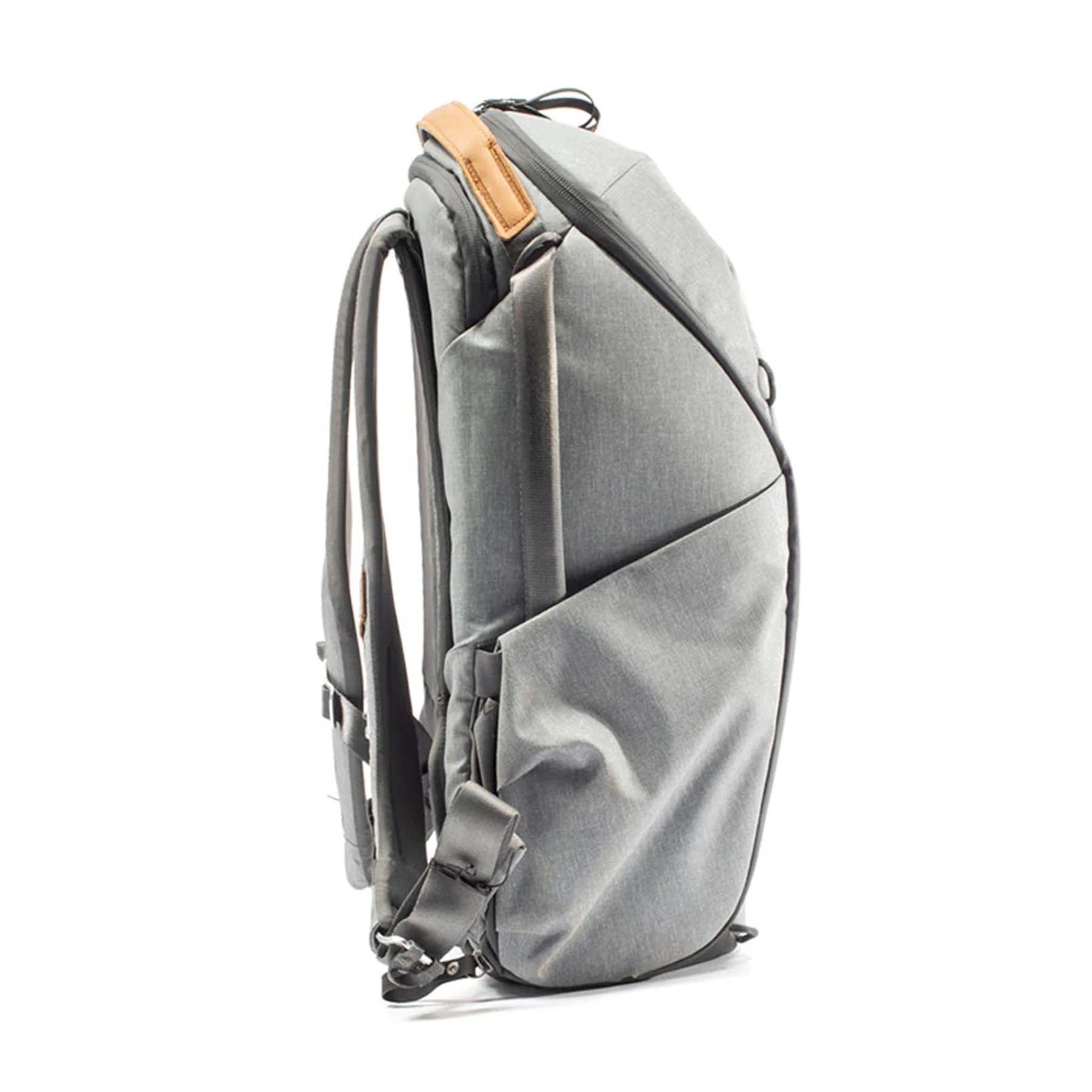 Peak Design Everyday Backpack 20L - Waterproof Camera Backpack with Laptop Sleeve for Photographers & Travel - Perfect for Hiking, Commuting and Urban Exploration