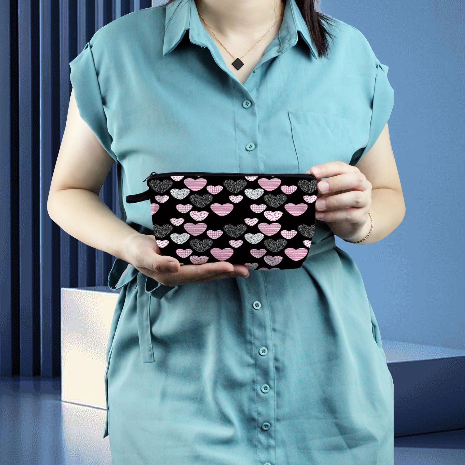 Cute Pink Heart Makeup Bag - Small Cosmetic Organizer with Zipper Pouch for Women, Perfect Gift for Friends & Sisters - Ideal for Travel, Daily Use & Makeup Storage