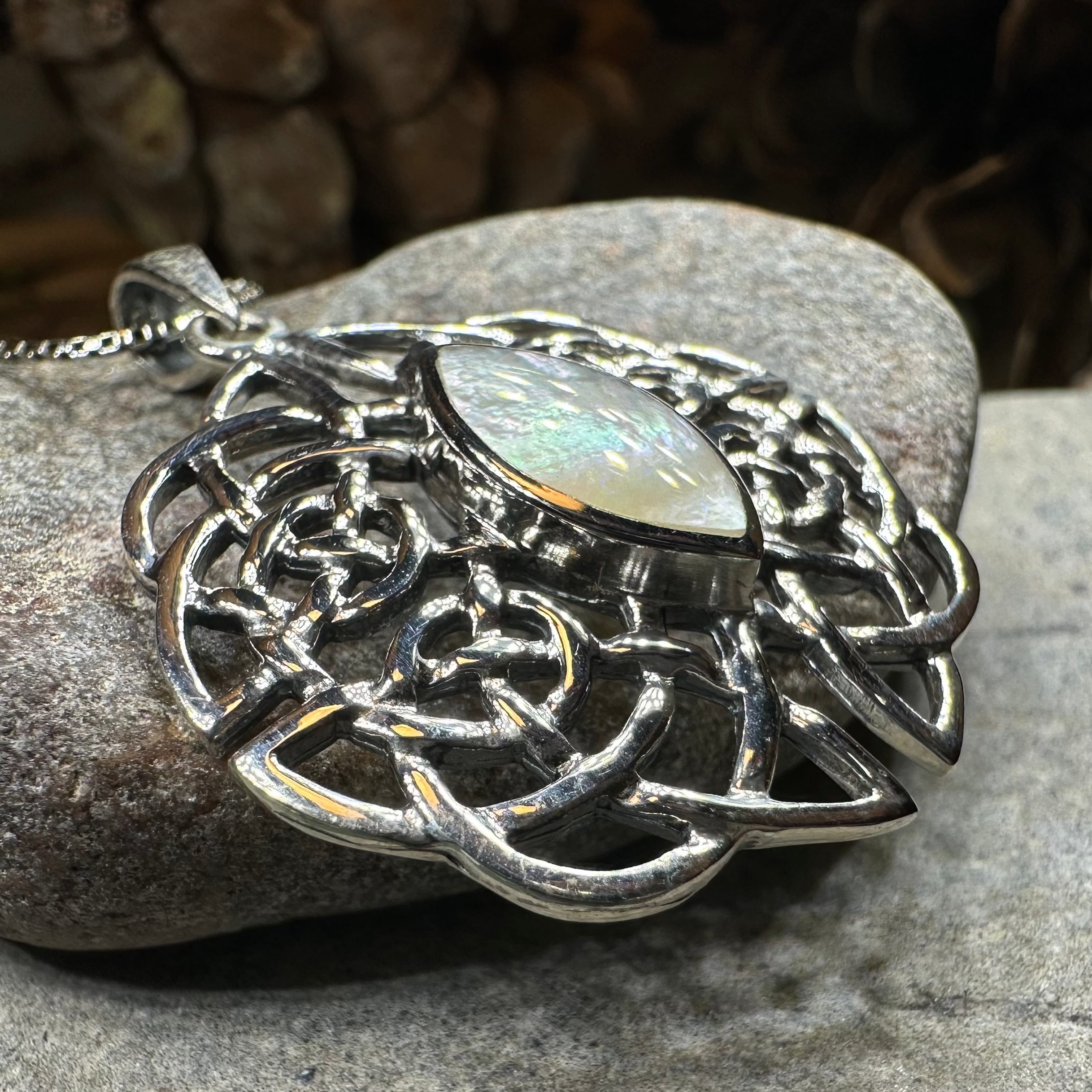 Celtic Knot Necklace for Women - Elegant Cassandra Pendant with Irish Symbolism | Perfect for Gifts, Weddings & Special Occasions