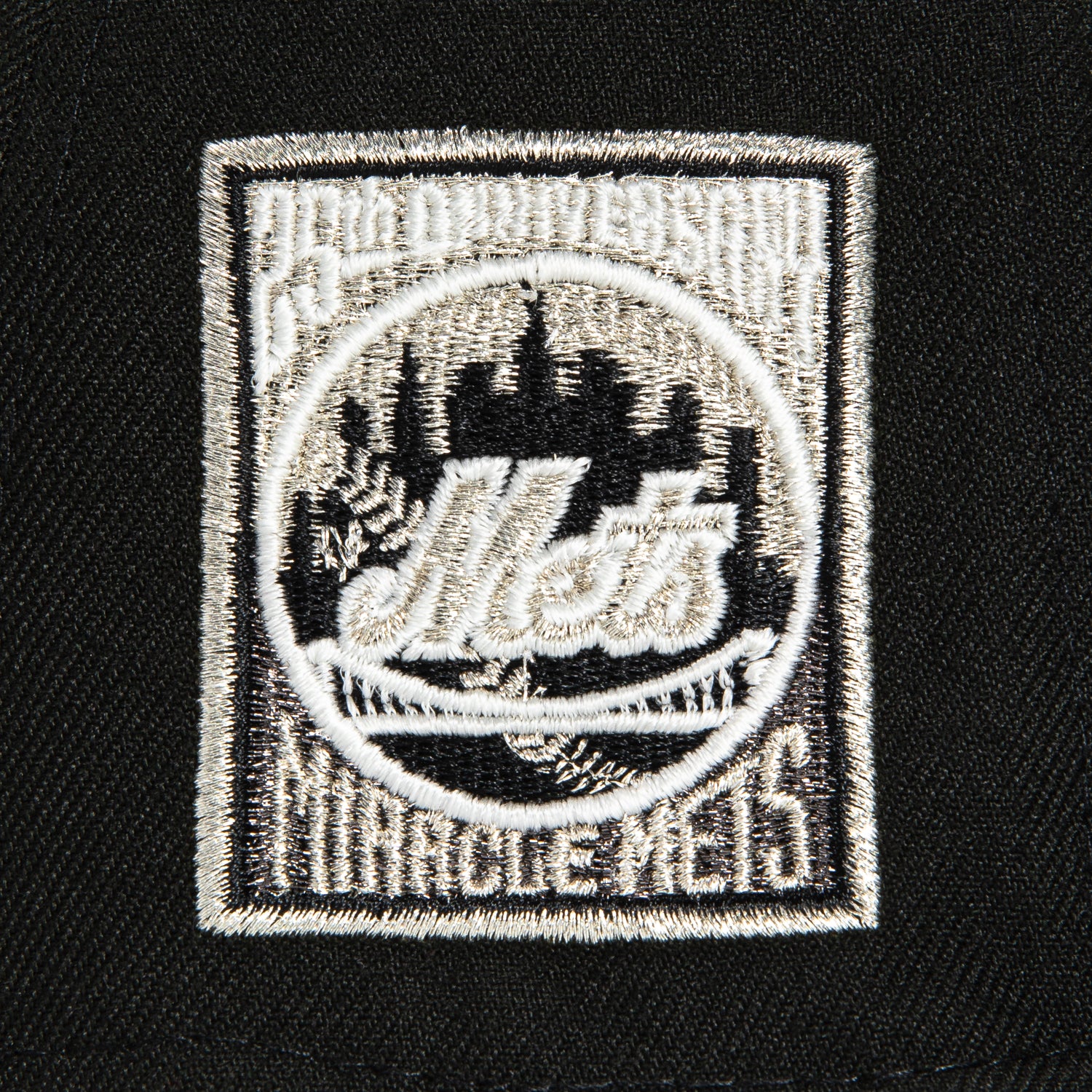 New Era 59Fifty Glow in the Dark New York Mets 25th Anniversary Patch Snapback Hat - Black & White Adjustable Baseball Cap for Men & Women - Perfect for Night Games, Concerts & Fan Collections