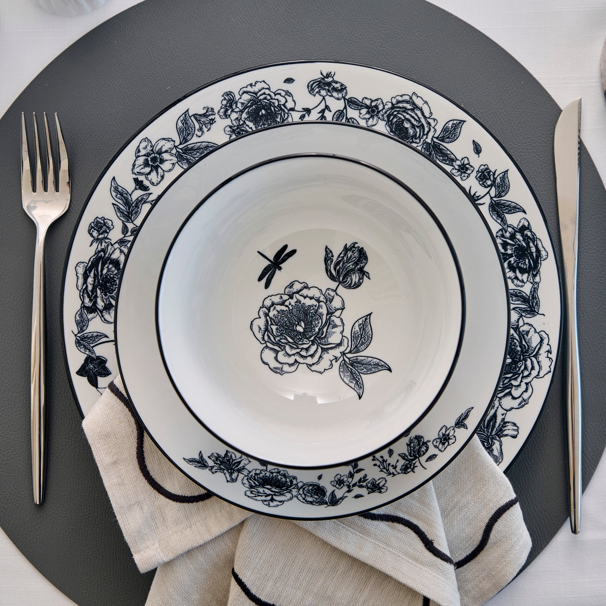 Premium Black Porcelain Dinnerware Set - 16-Piece Elegant Tableware for Fine Dining, Dinner Parties & Special Occasions