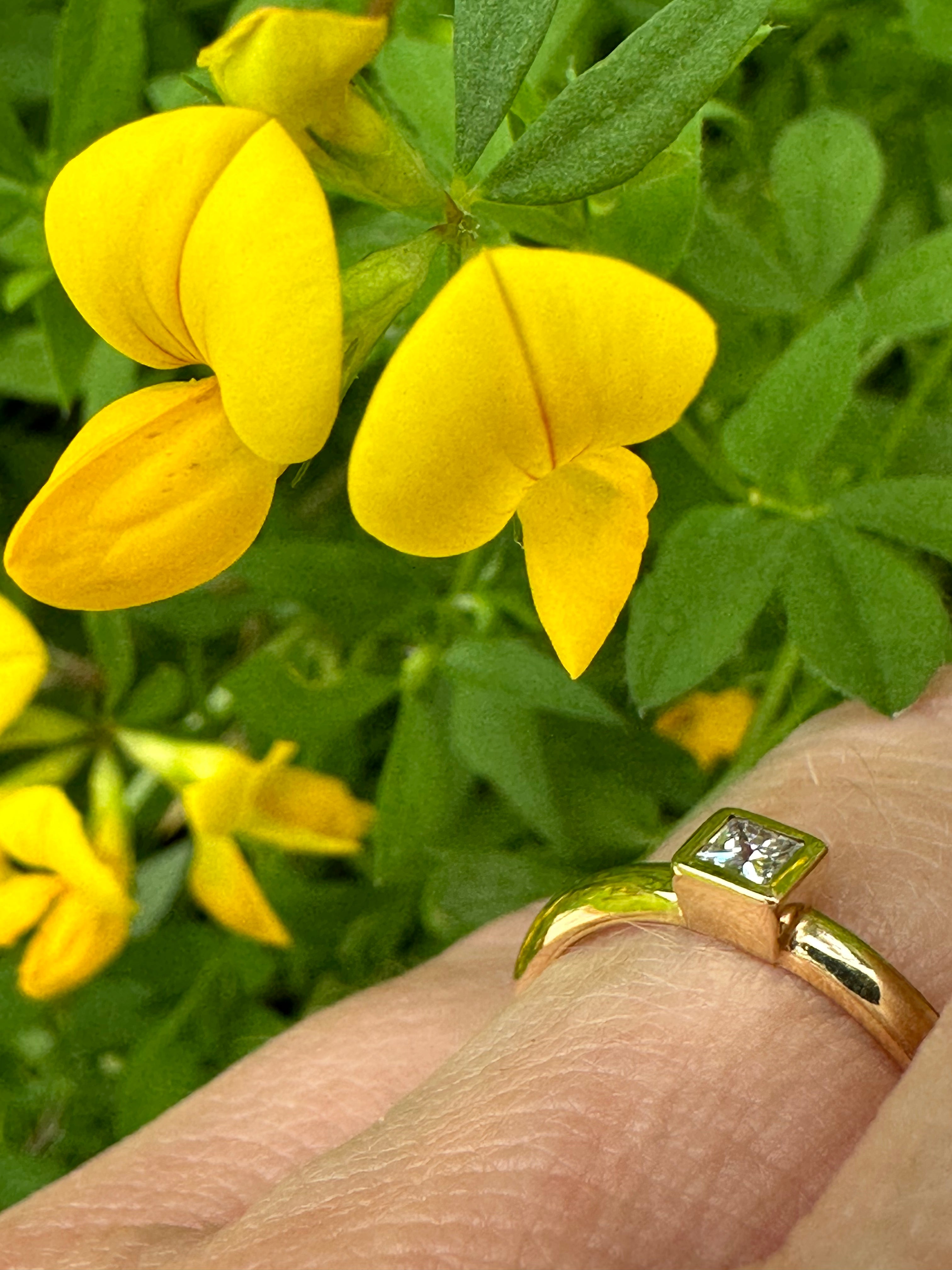 18ct Yellow Gold 0.15ct Princess Cut Natural Diamond Ring - Size L | Elegant Engagement, Wedding, Anniversary & Gift Jewelry for Women