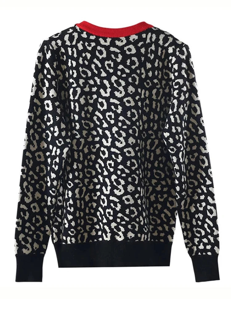 Women's Leopard Print Knitted Pullover Sweater - Long Sleeve Crewneck Contrast Color Winter Jumper for Casual Outfits & Office Wear