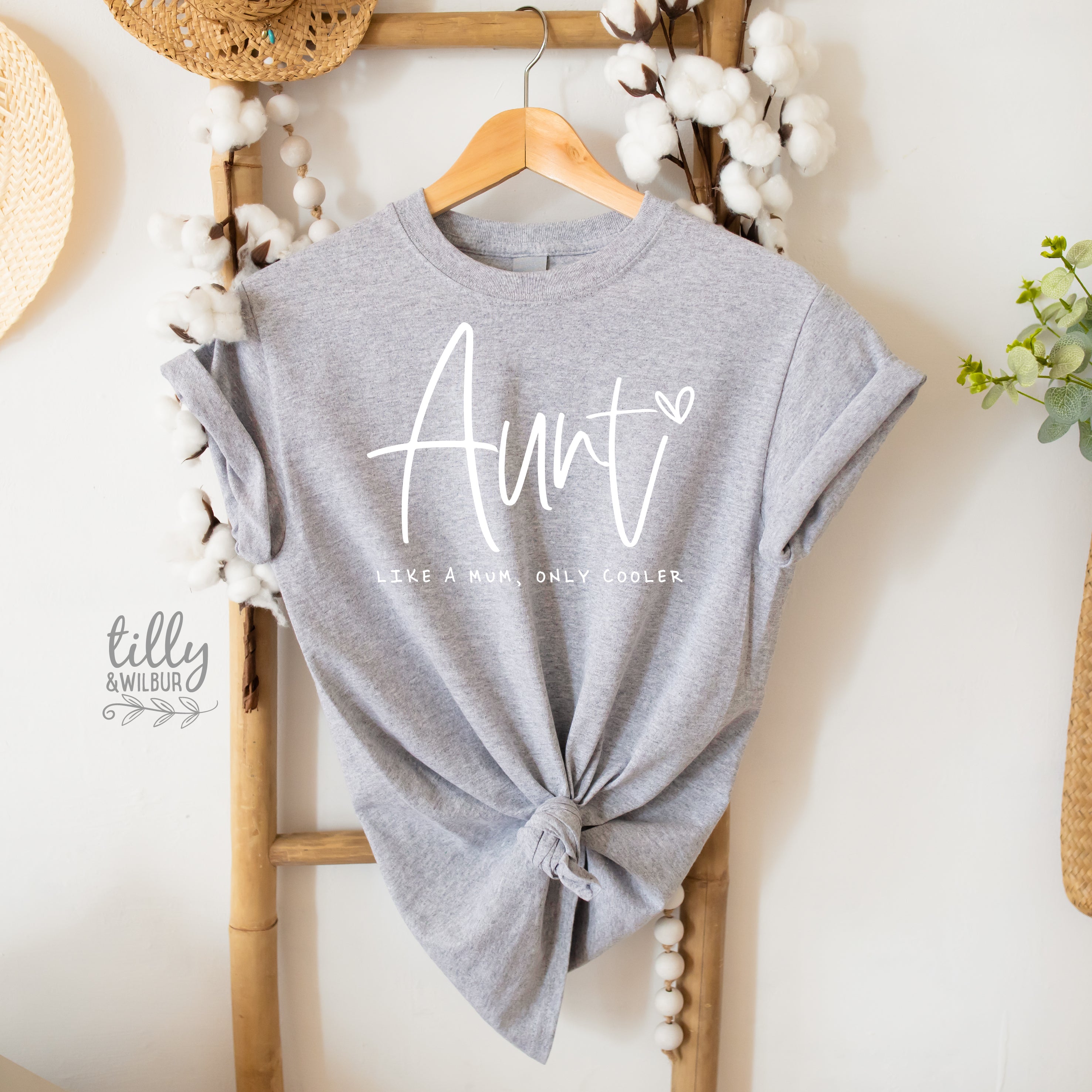 Cool Aunt Gift - Like A Mom But More Fun - Perfect for Birthdays, Christmas & Special Occasions