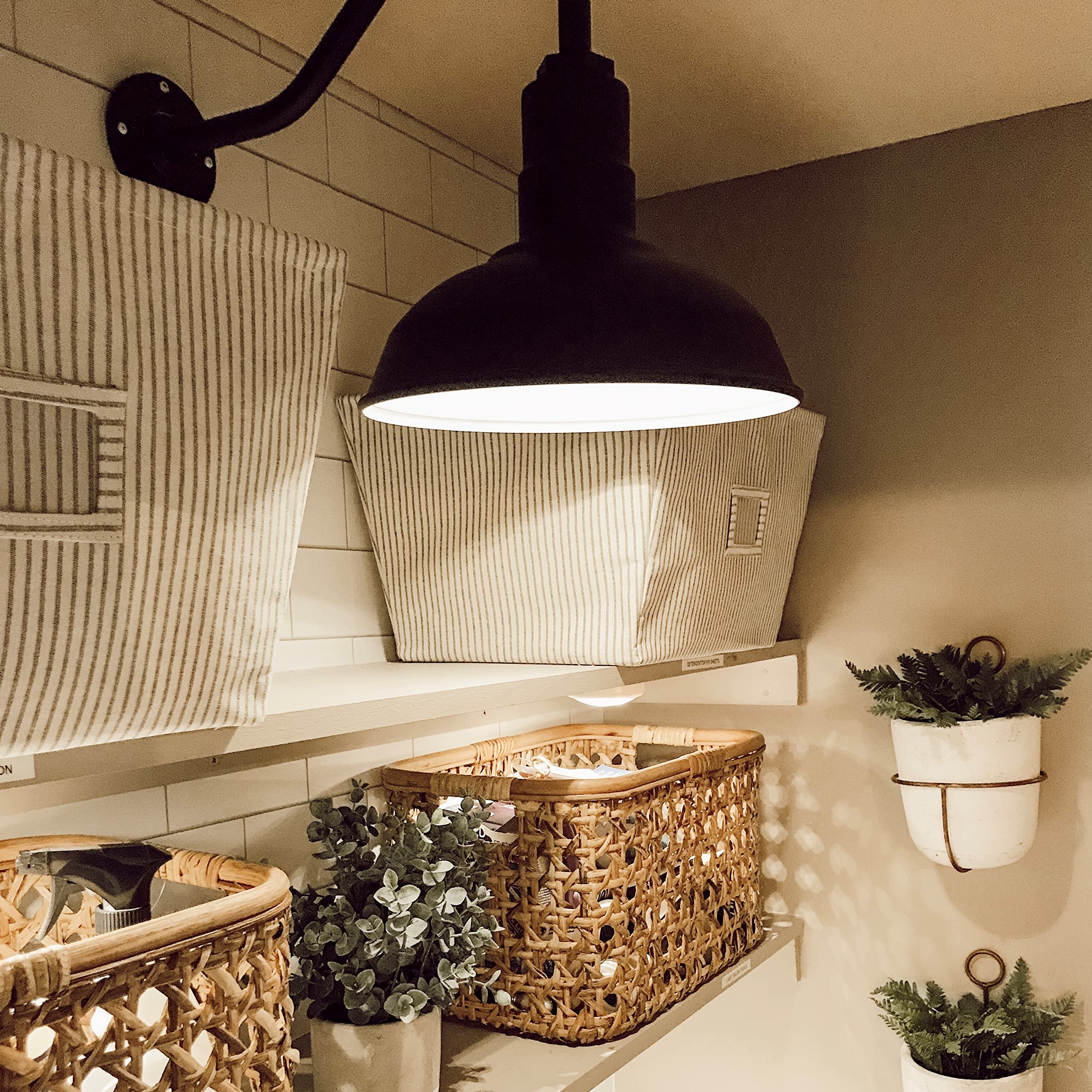 Steel Lighting Co. Westchester Barn Light - 12