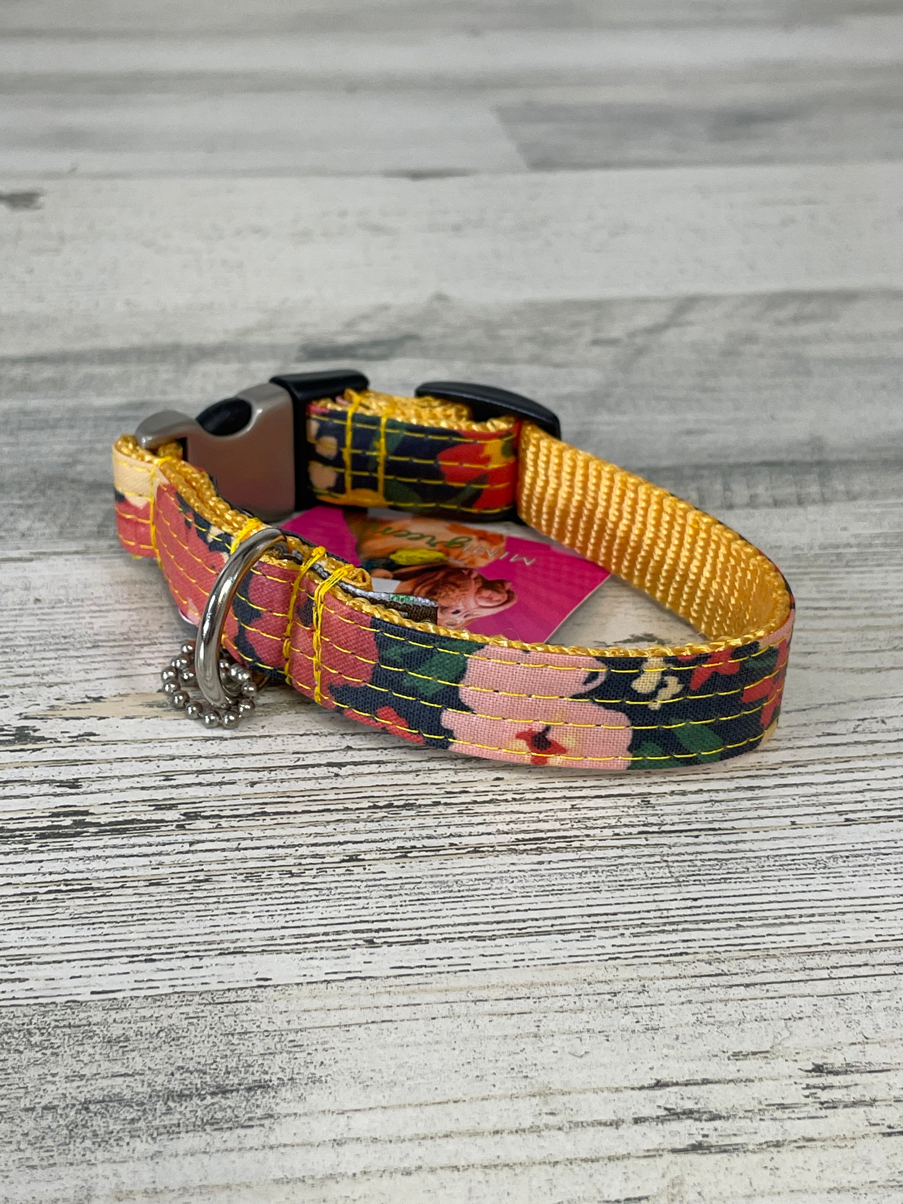 Mimi Green Meadow Floral Dog Collar - Adjustable Pet Collar for Small Medium Dogs, Soft Nylon with D-Ring - Perfect for Walks, Training & Fashion Accessories