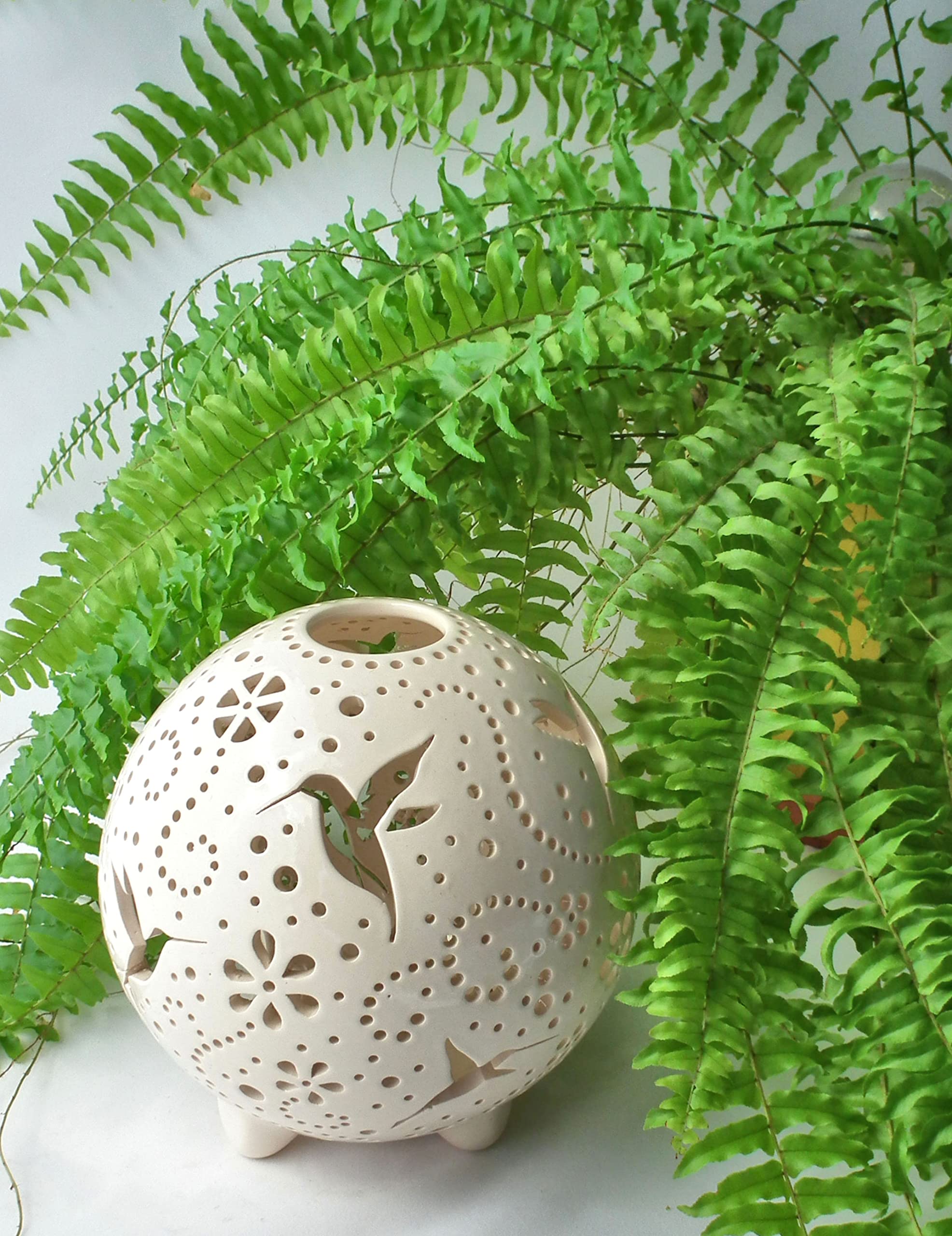 Handmade Hummingbird Ceramic Candle Holder - Bird Themed Home Decor, Pottery Candle Lantern with Round Shadow Effect, Tabletop Tealight Holder for Wedding, Anniversary, Birthday Gift for Women - Perfect for Romantic Dinners, Spa Nights and Home Decoration