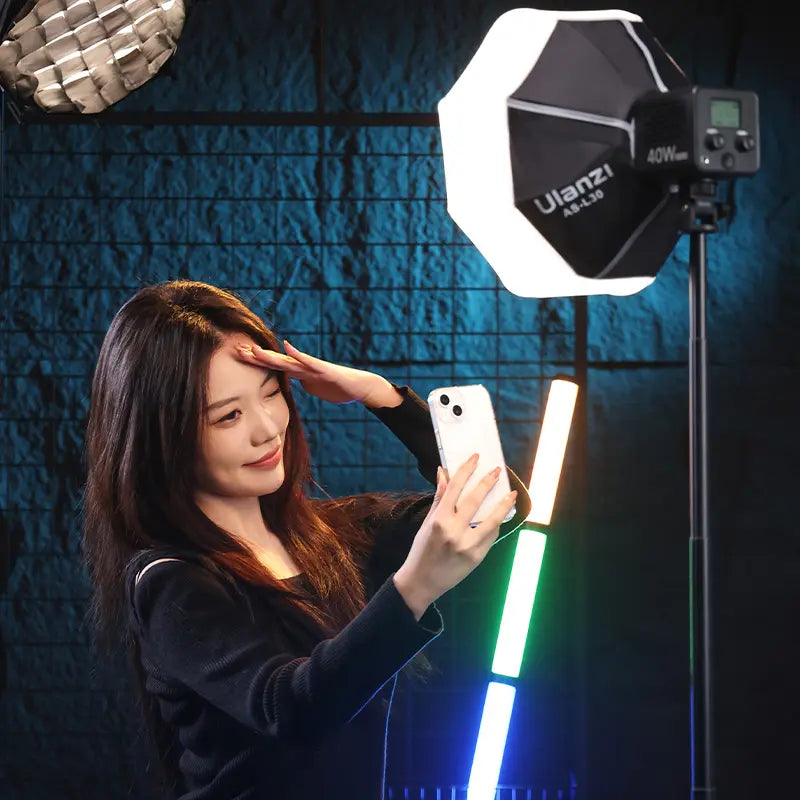 Ulanzi AS L30 30cm Mini Bowens Mount Softbox Light Modifier - Compact Photography Lighting for Portraits, Product Shoots & YouTube Videos