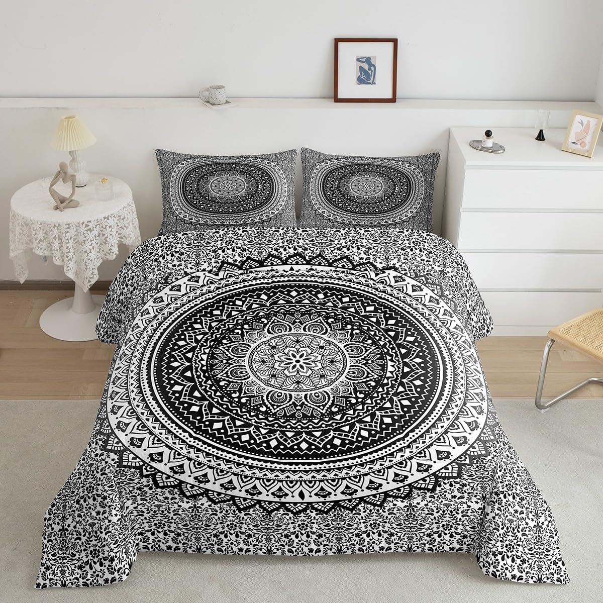 Bohemian Mandala Comforter Set Queen Size - Black & White Psychedelic Bedding for Kids, Boys & Adults - Lightweight Soft Indian Hippie Style with 2 Pillowcases - Perfect for Boho Chic Bedroom Decor & Teen Room Aesthetic